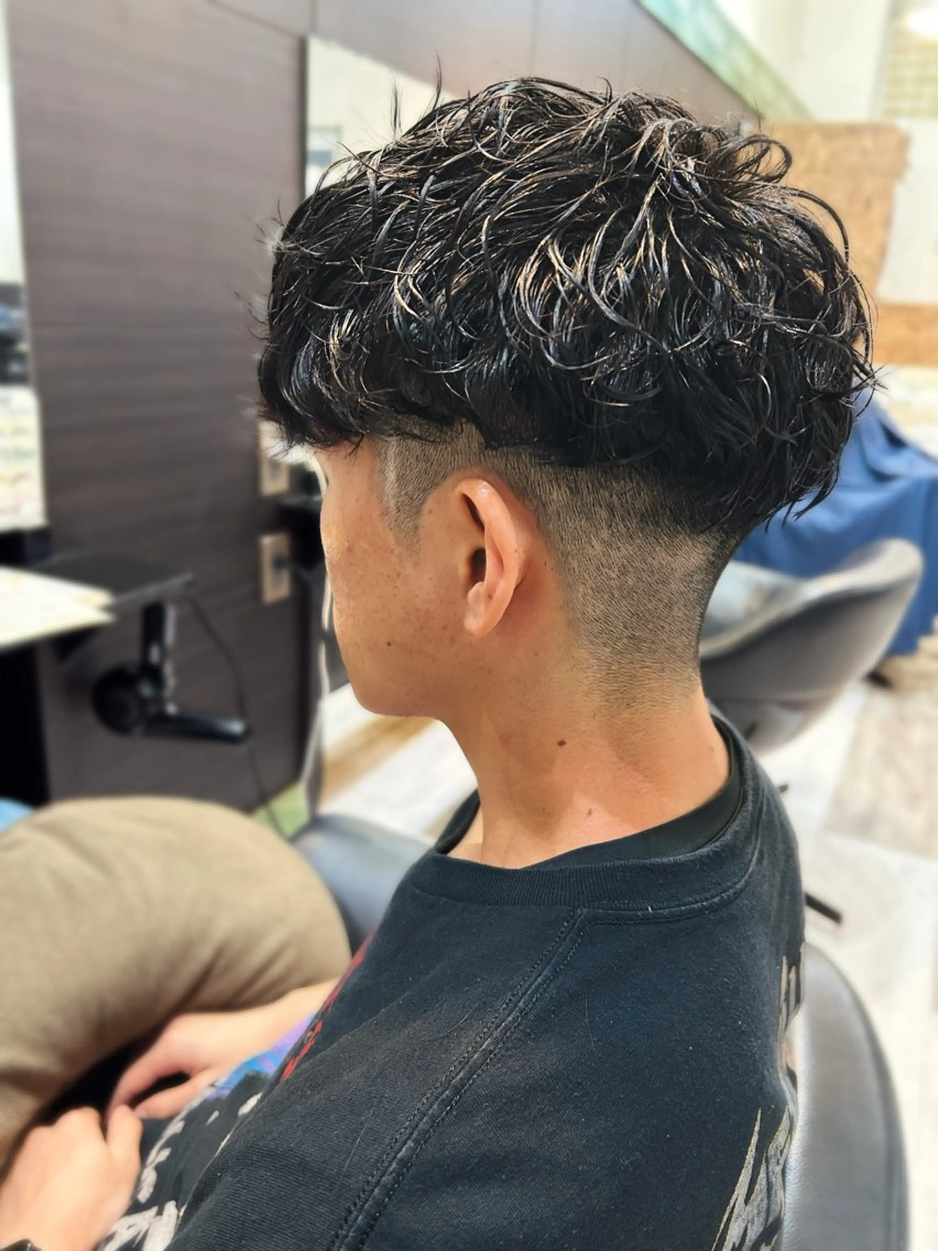 パーマ メンズ 加本 翼のヘアスタイル