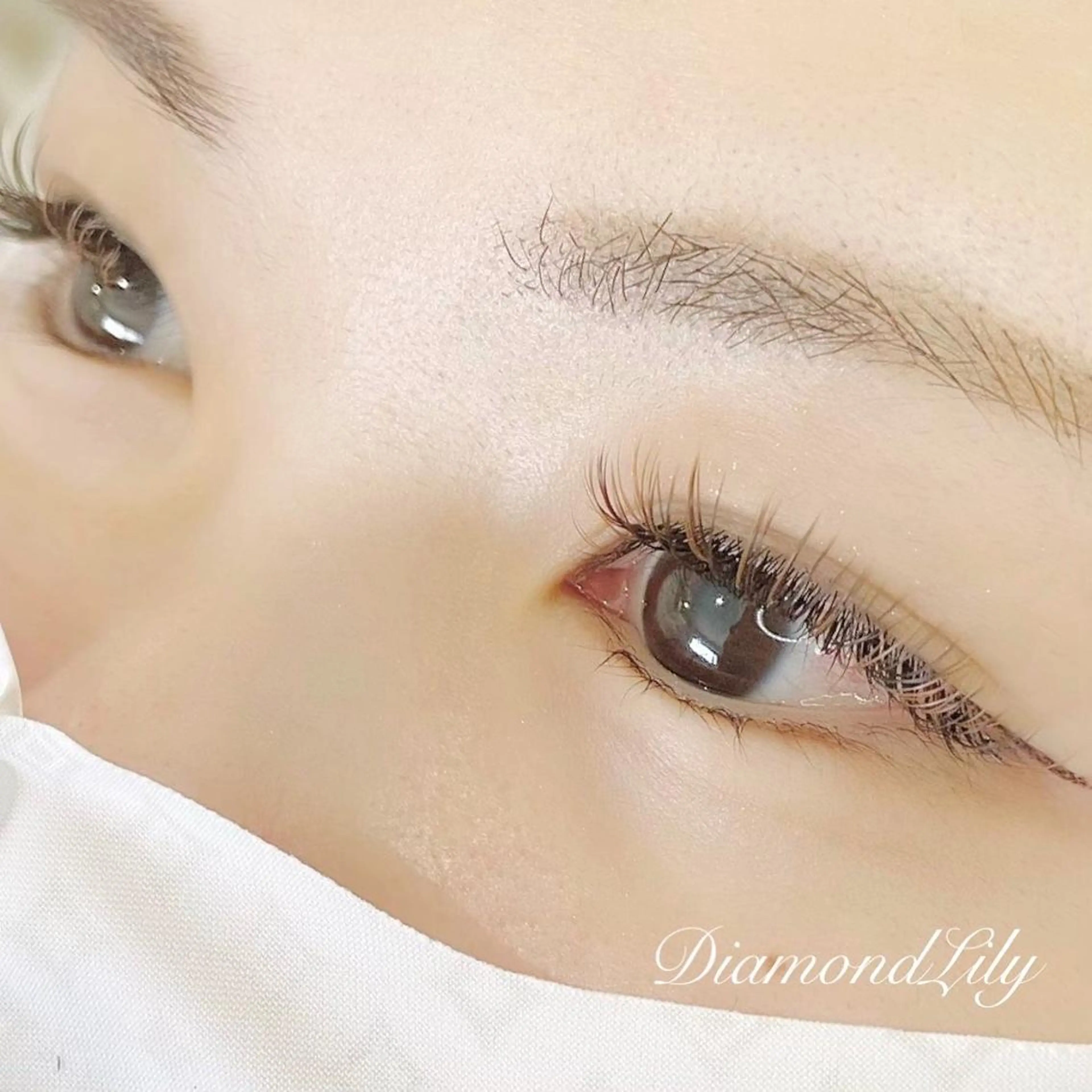 マツエク・マツパ バインドロック カラーマツエク Diamond Lily所属・緒方 あやのマツエク・マツパデザイン