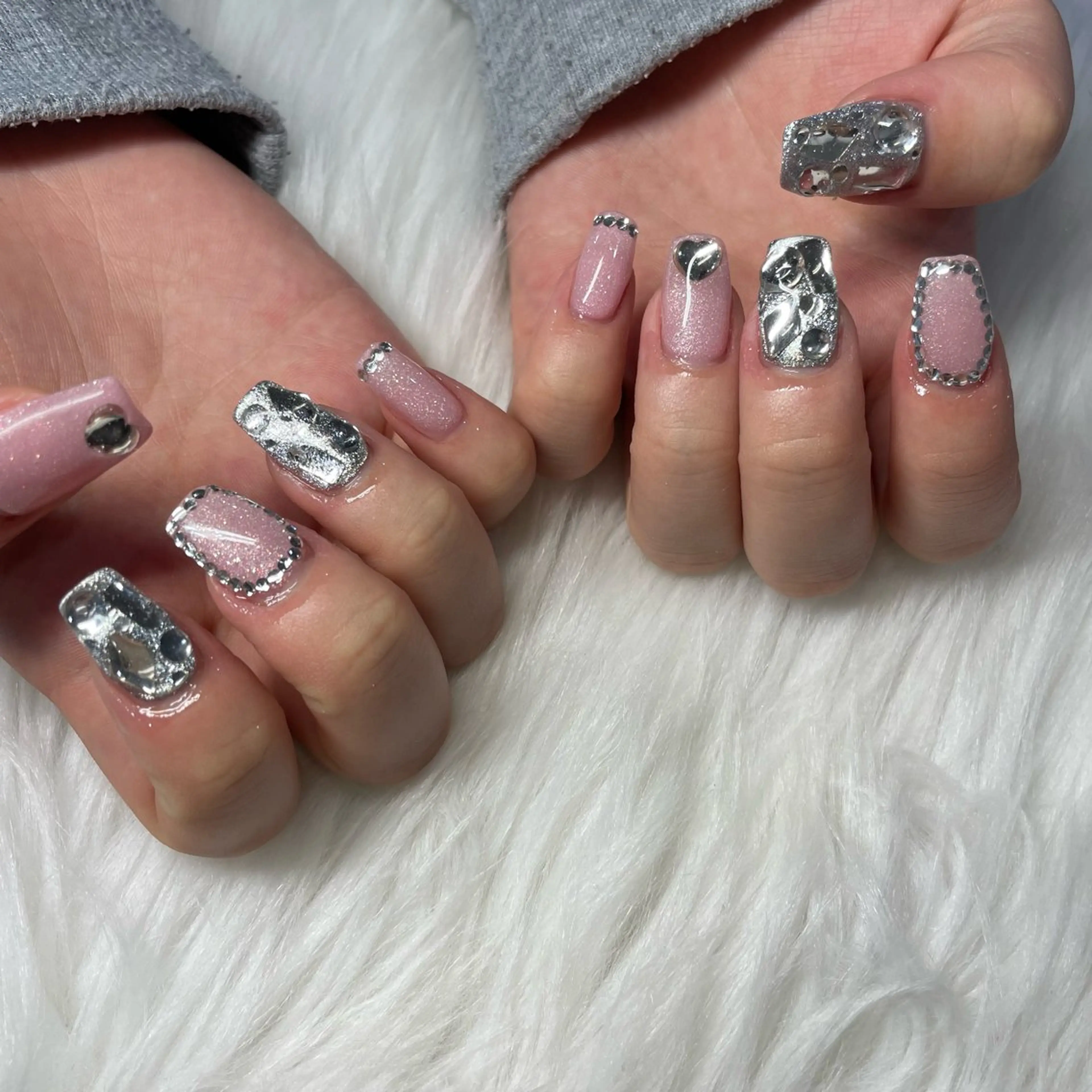 ミディアム ハンドネイル -Rien- プライベートサロンのネイルデザイン