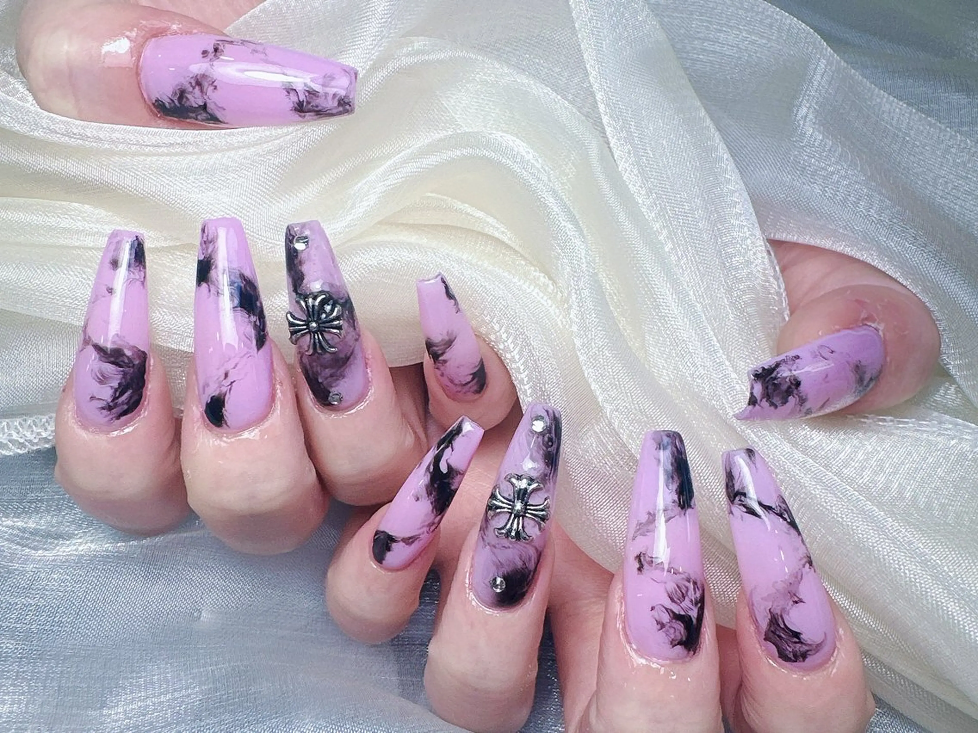 ネイル 長さ出し フレンチネイル ジェルネイル ガラスフレンチ 韓国ネイル HD Studioのネイルデザイン