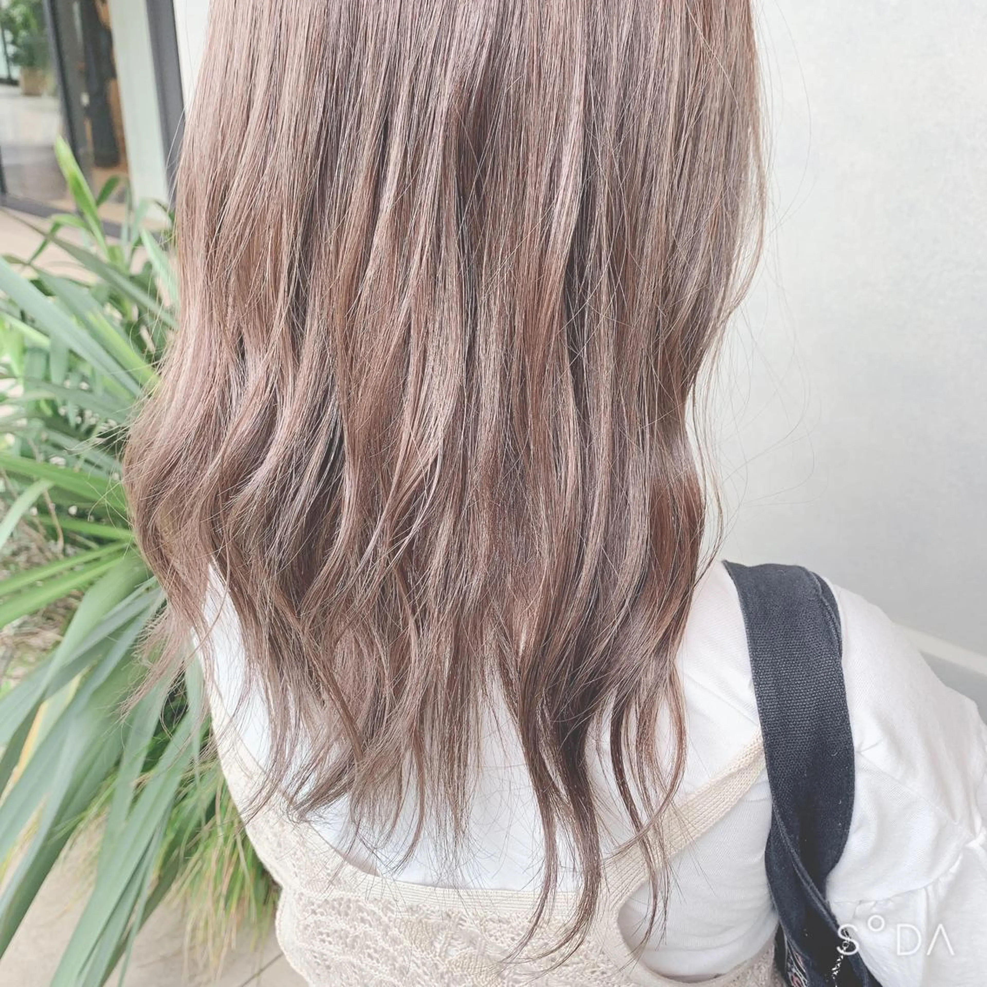 ミディアム SALOWIN銀座六丁目店所属・津田 怜果のヘアスタイル