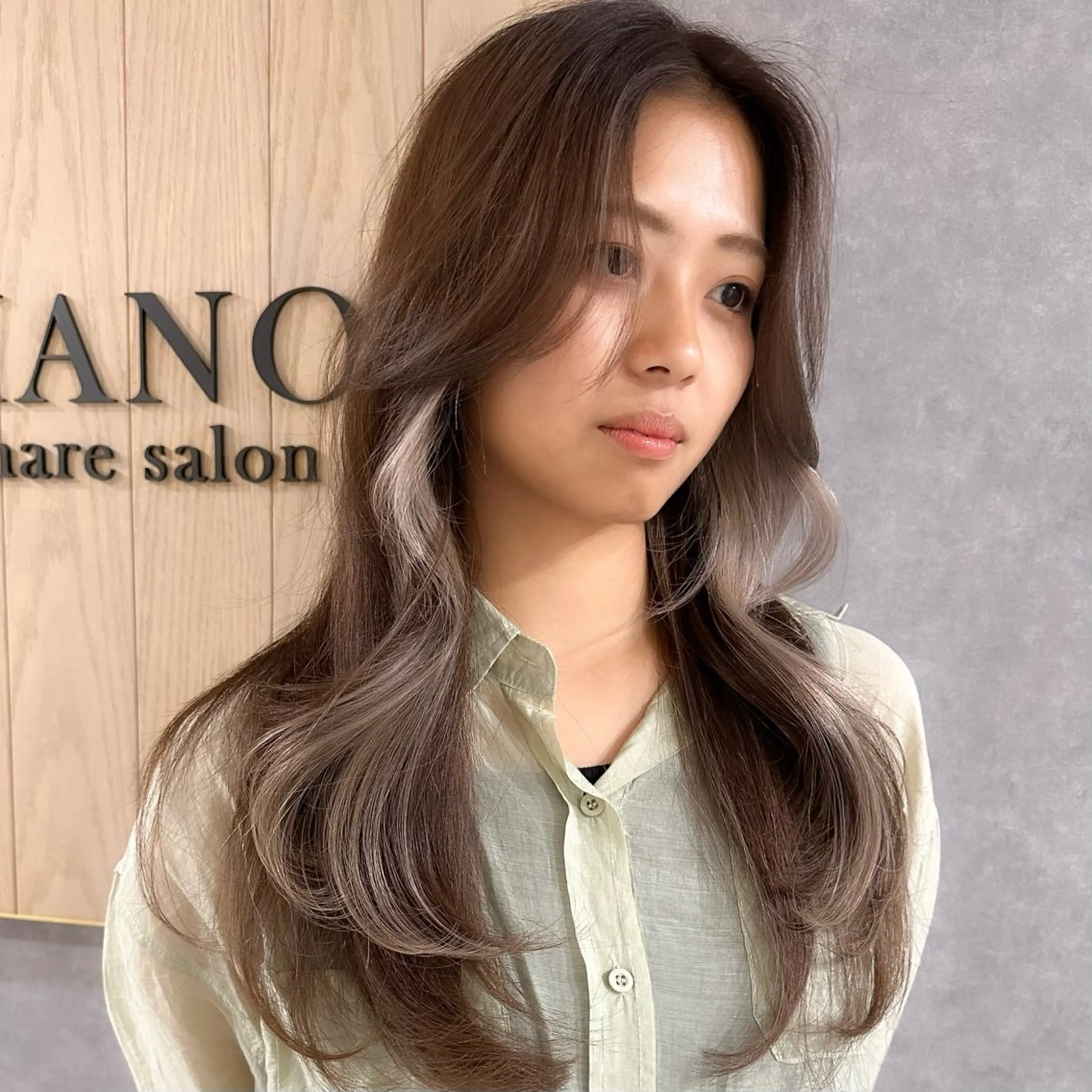 ロング カラー インナーカラー レイヤーカット カット ヘアカラー ショートオタク ❣️Genkiのヘアスタイル