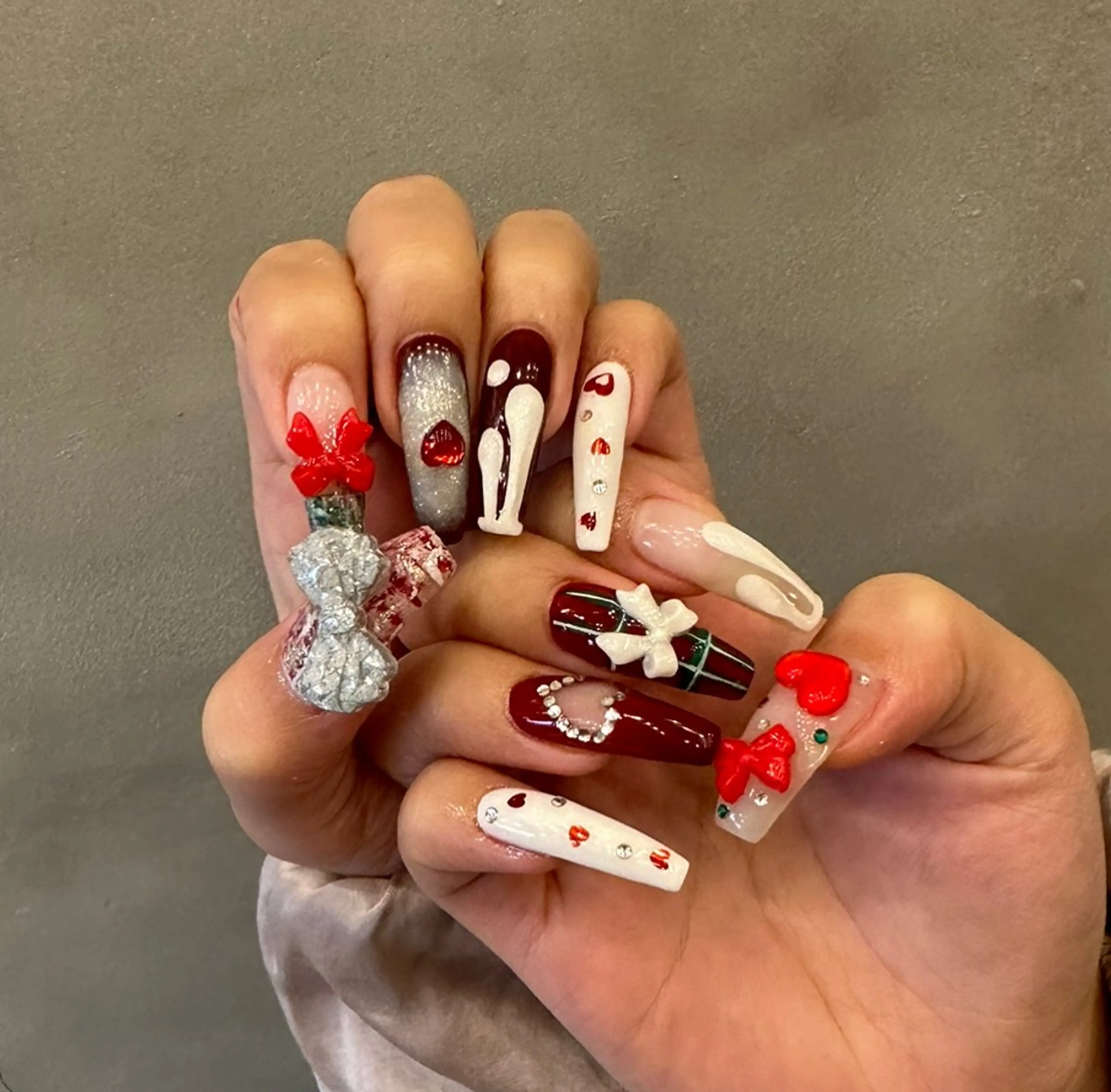 ネイル ロングネイル ハンドネイル She nail studio 原宿店所属・🧸原宿の美フォルム ネイリスト🧸いいだのネイルデザイン