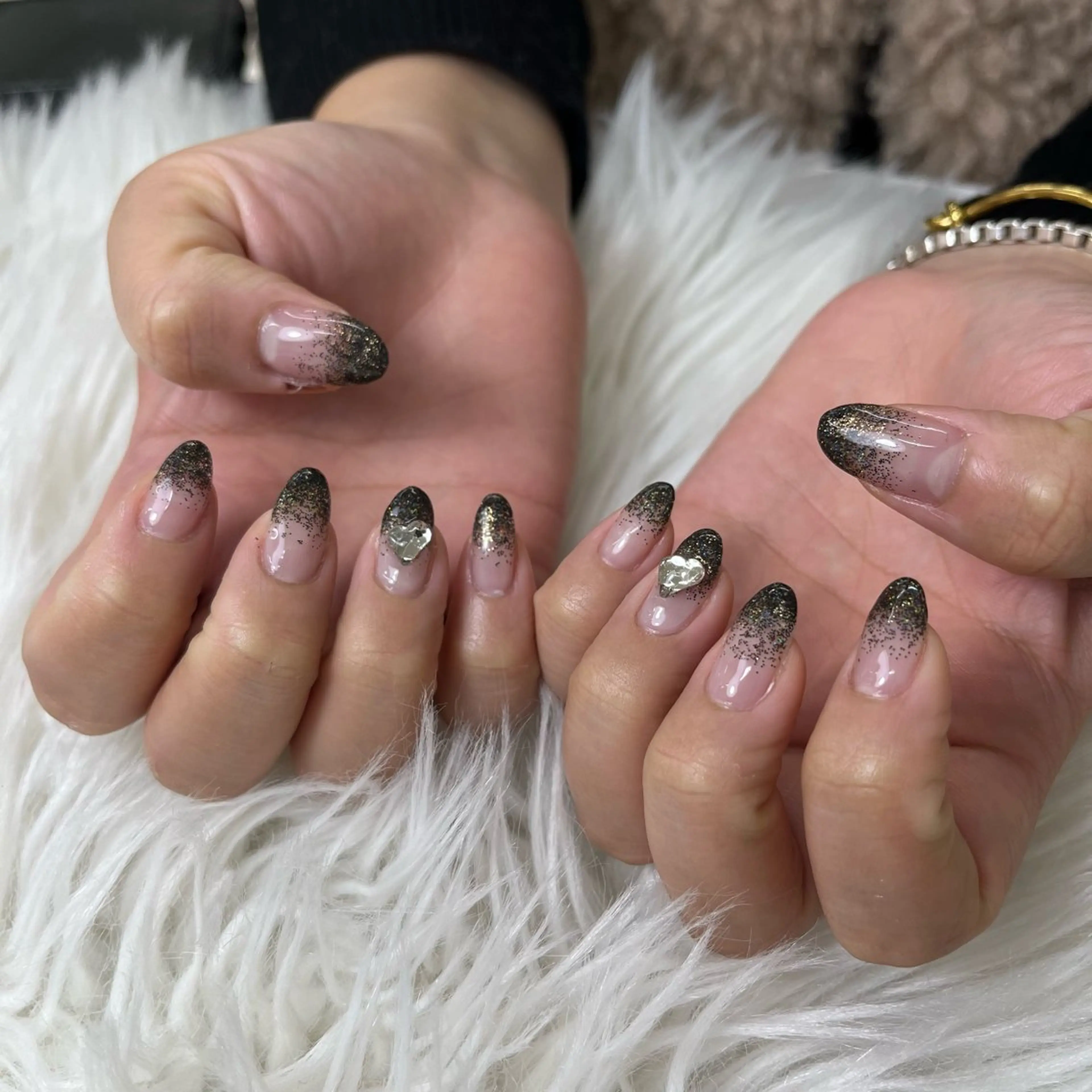 ネイル グラデーション ラメ(グリッター) ラメグラデーション nail salon &e ayanoのネイルデザイン