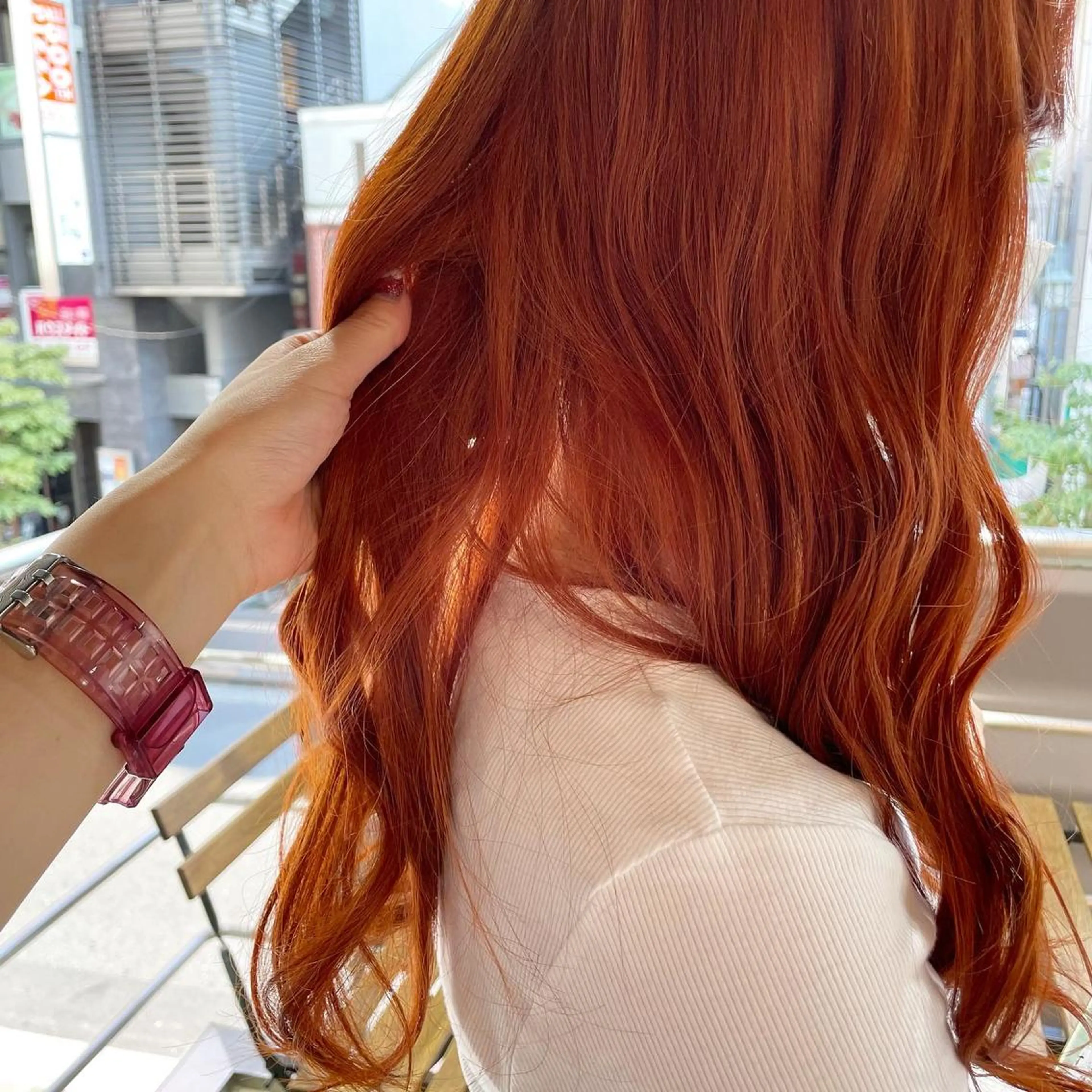 ロング カラー オレンジ aya/小顔レイヤー /柔らかカラーのヘアスタイル