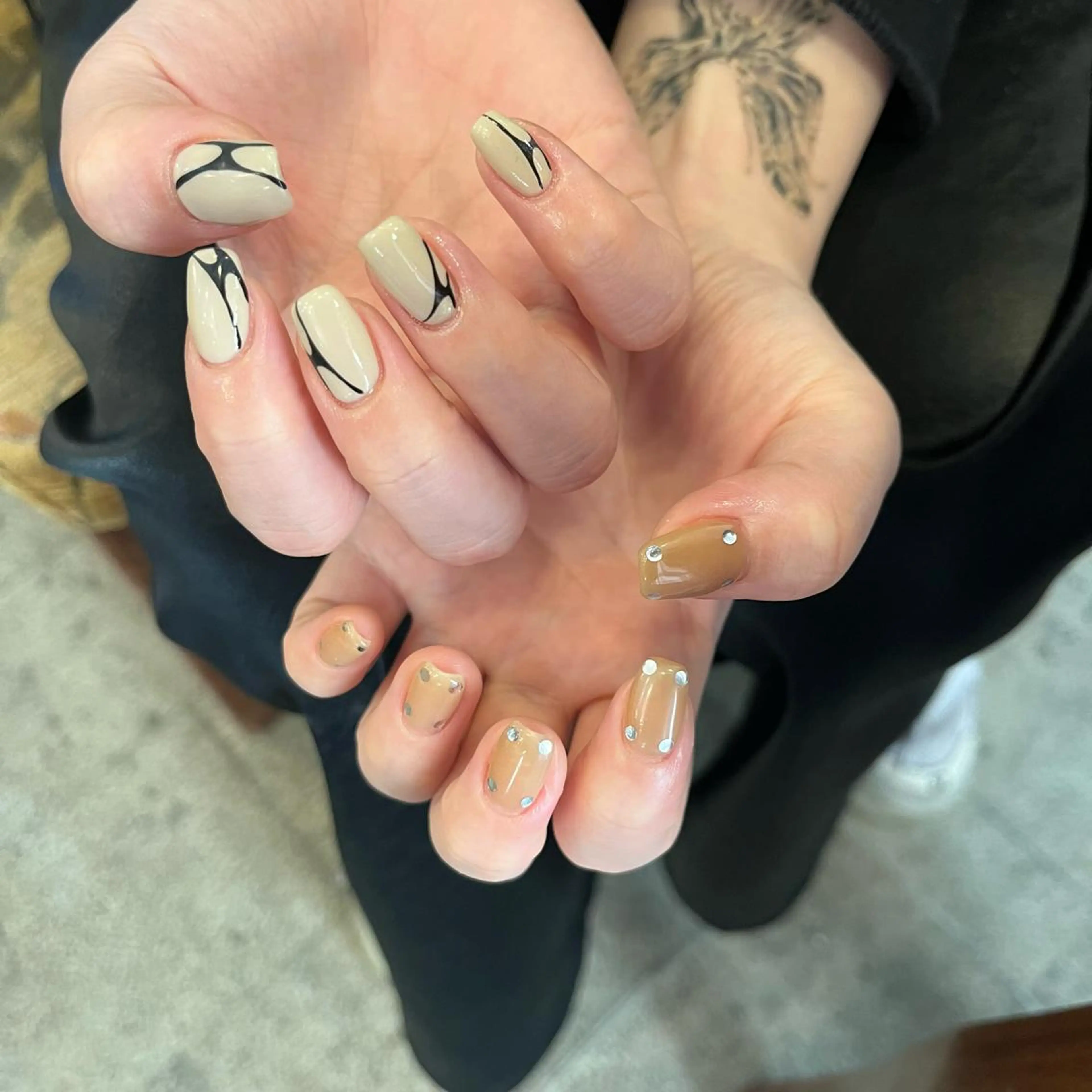 ネイル アートネイル Trico Antique所属・岩本 杏のネイルデザイン