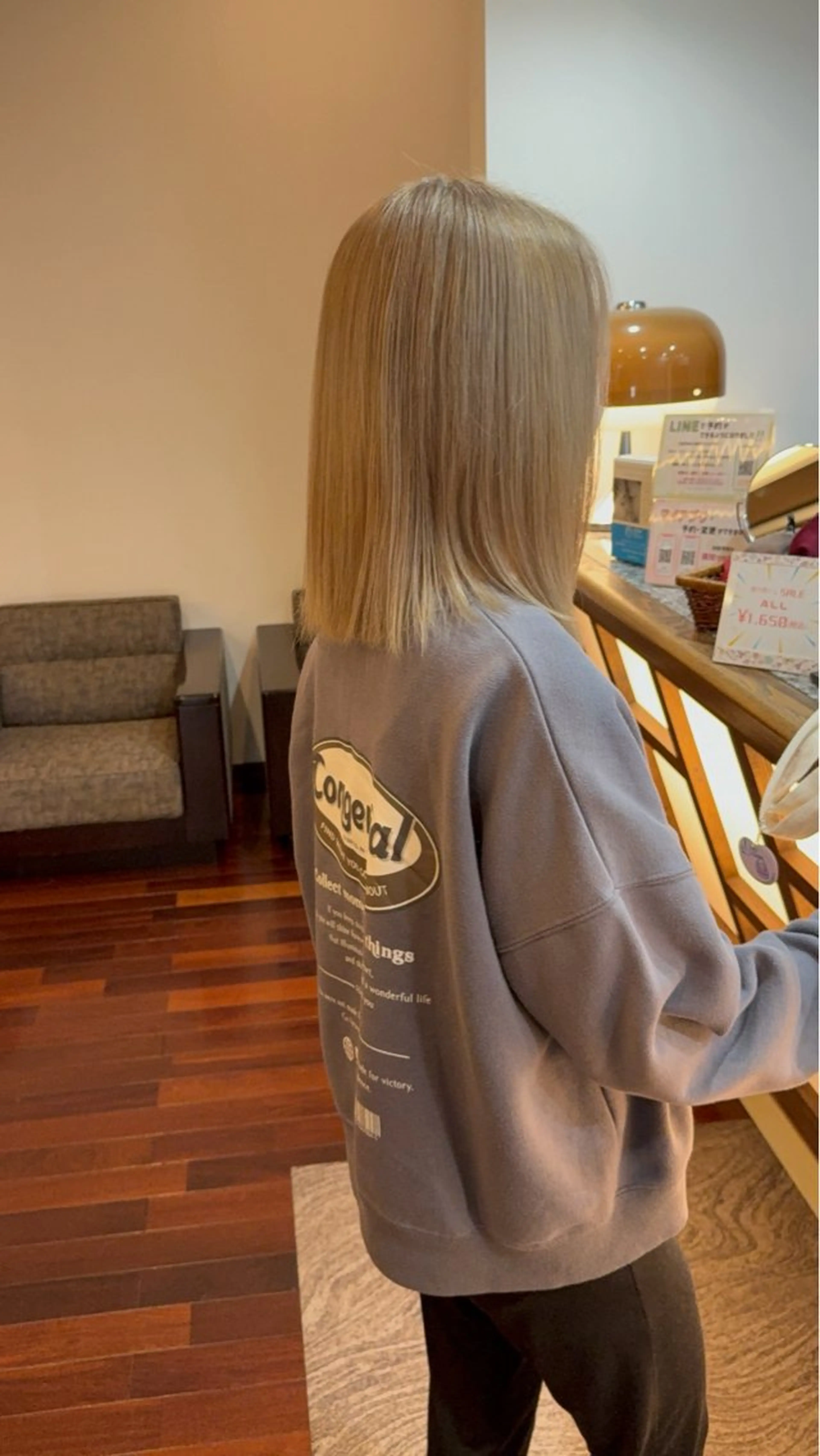 ケアハイブリーチオンカラー（ブリーチ２回オンカラー）の写真