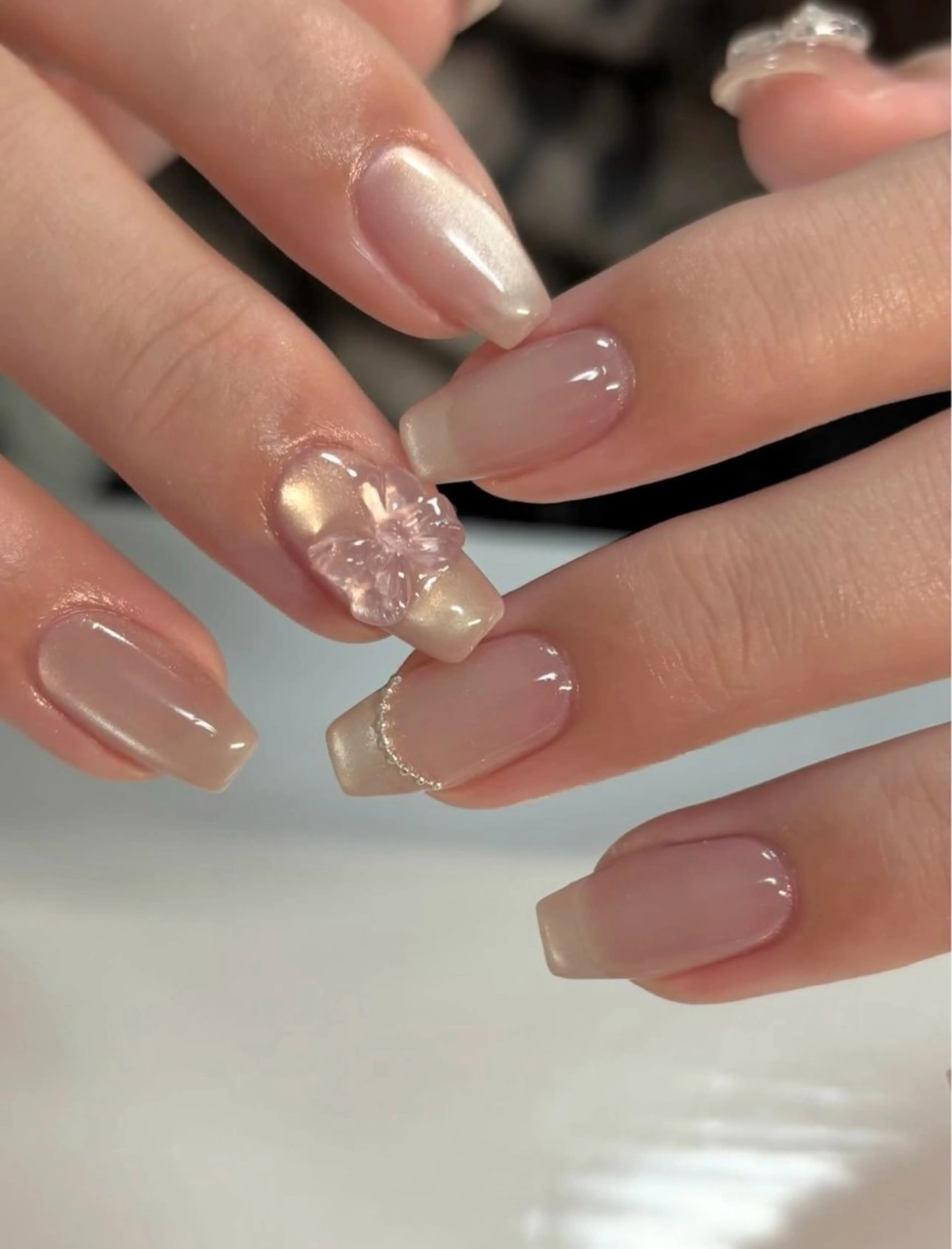 ネイル ハンドネイル Hanni ANA.CHUOのネイルデザイン