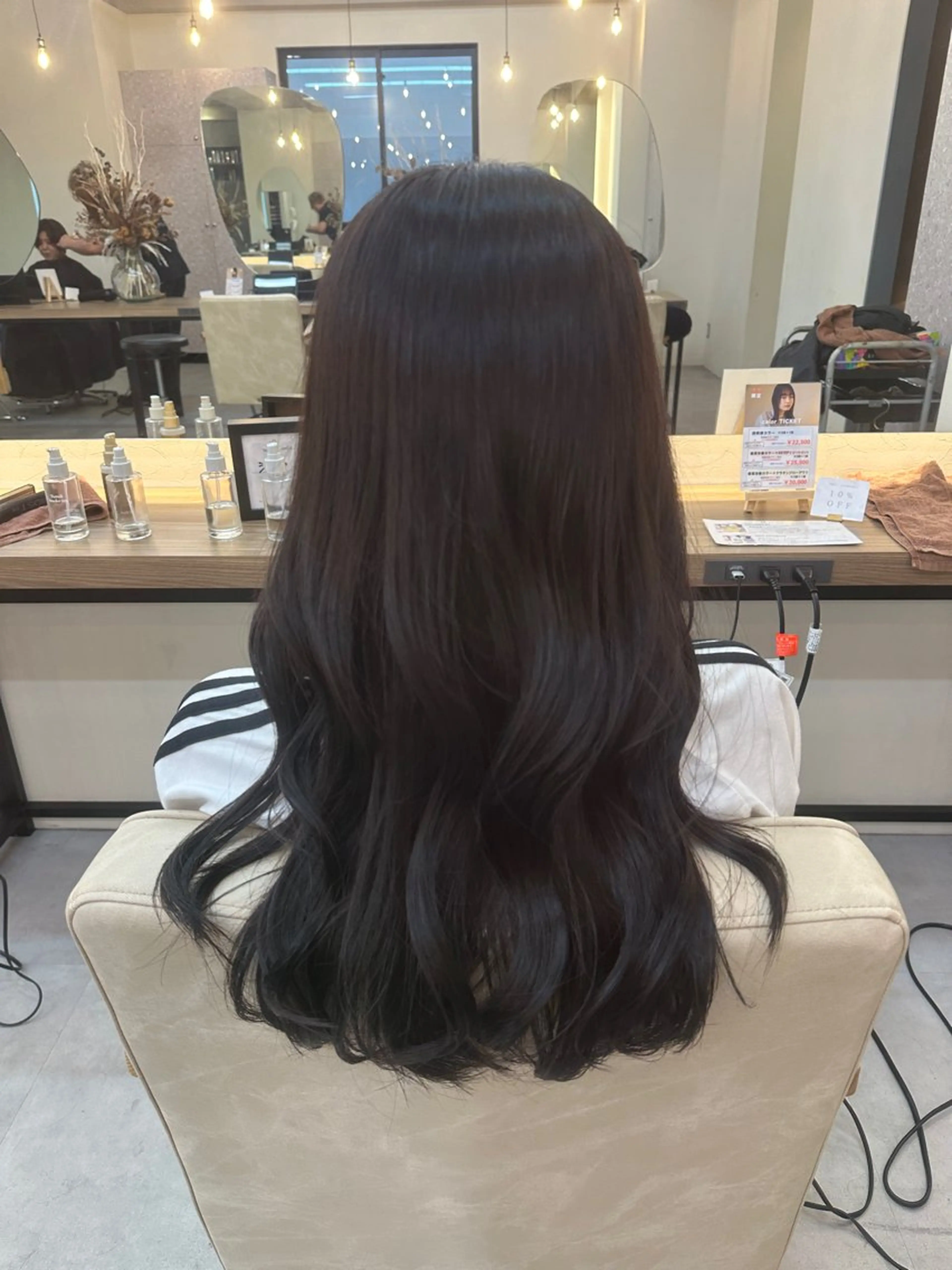 トーンダウンカラー + 6step treatment🖤🕶️の写真