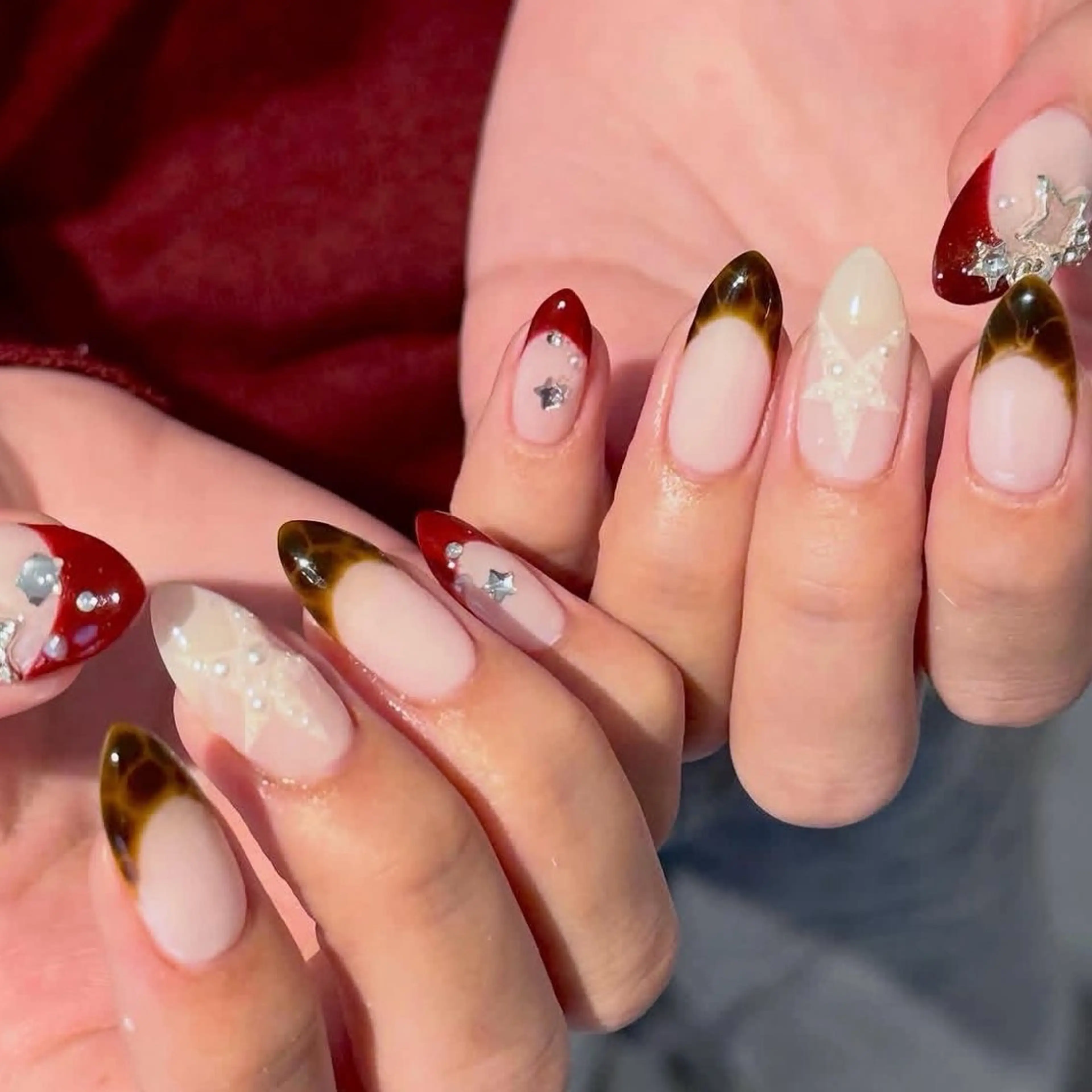 ネイル Pins16所属・Hi-Ko 🍒のネイルデザイン