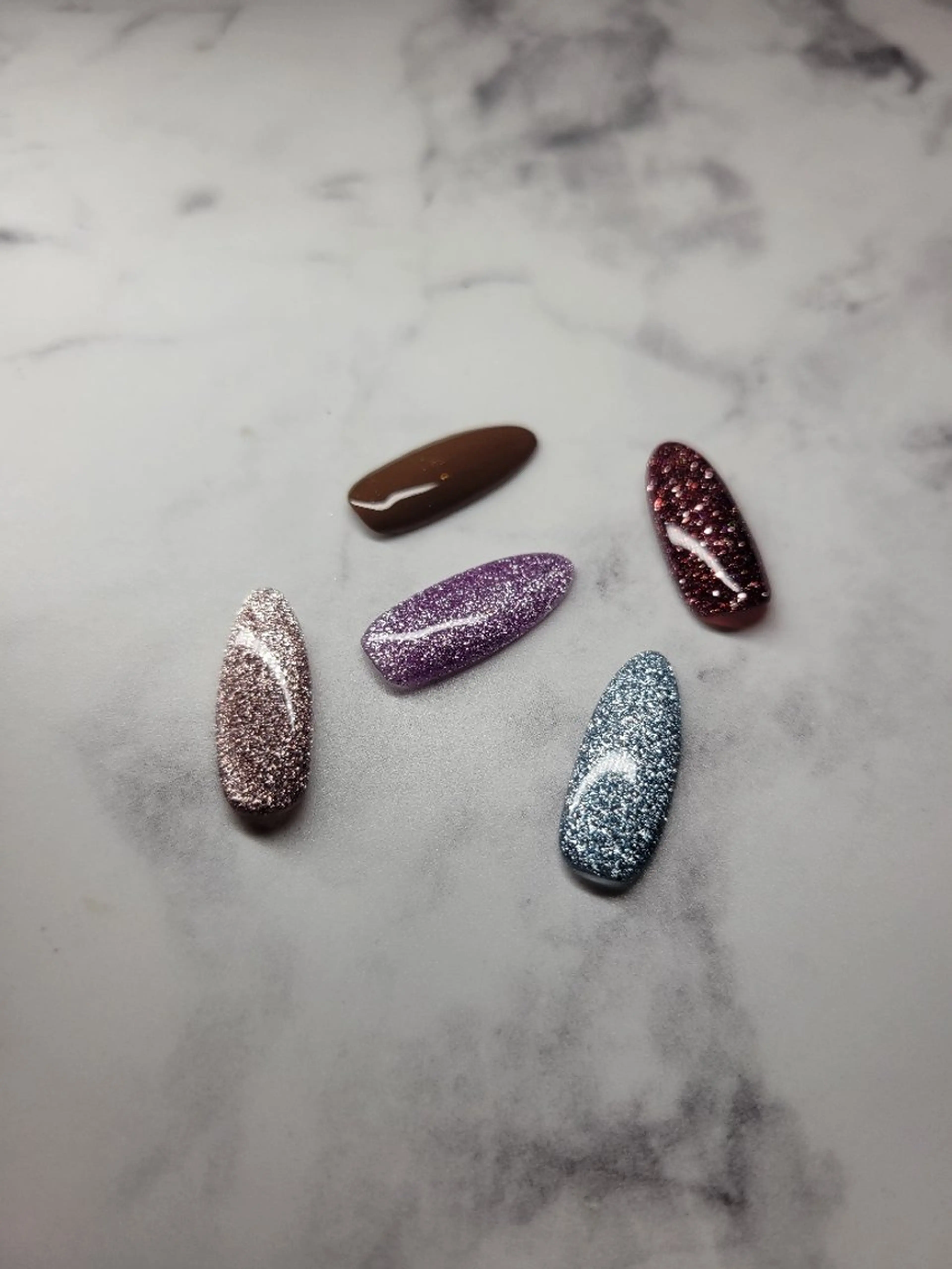 ネイル フラッシュネイル キラキラネイル マグネットネイル Nail salon Coco所属・Nail salon Coco【溝の口駅】のネイルデザイン