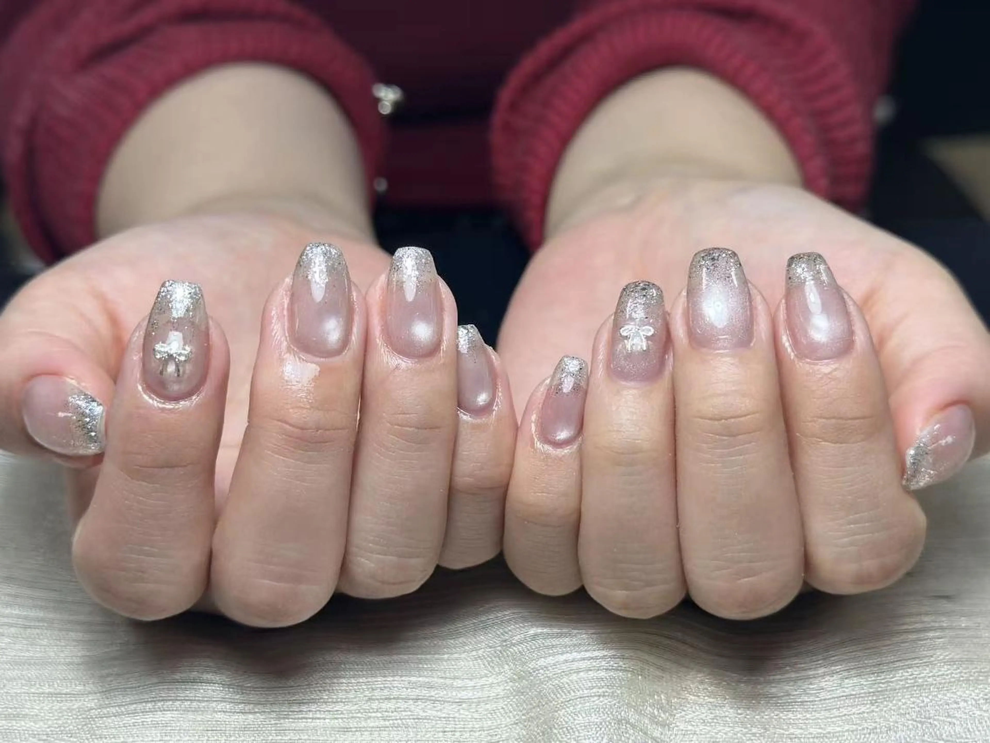 ネイル チークネイル 長さ出し フレンチネイル グラデーション マグネットネイル ハンドネイル ハンドケア ヨウ キョウセンのネイルデザイン