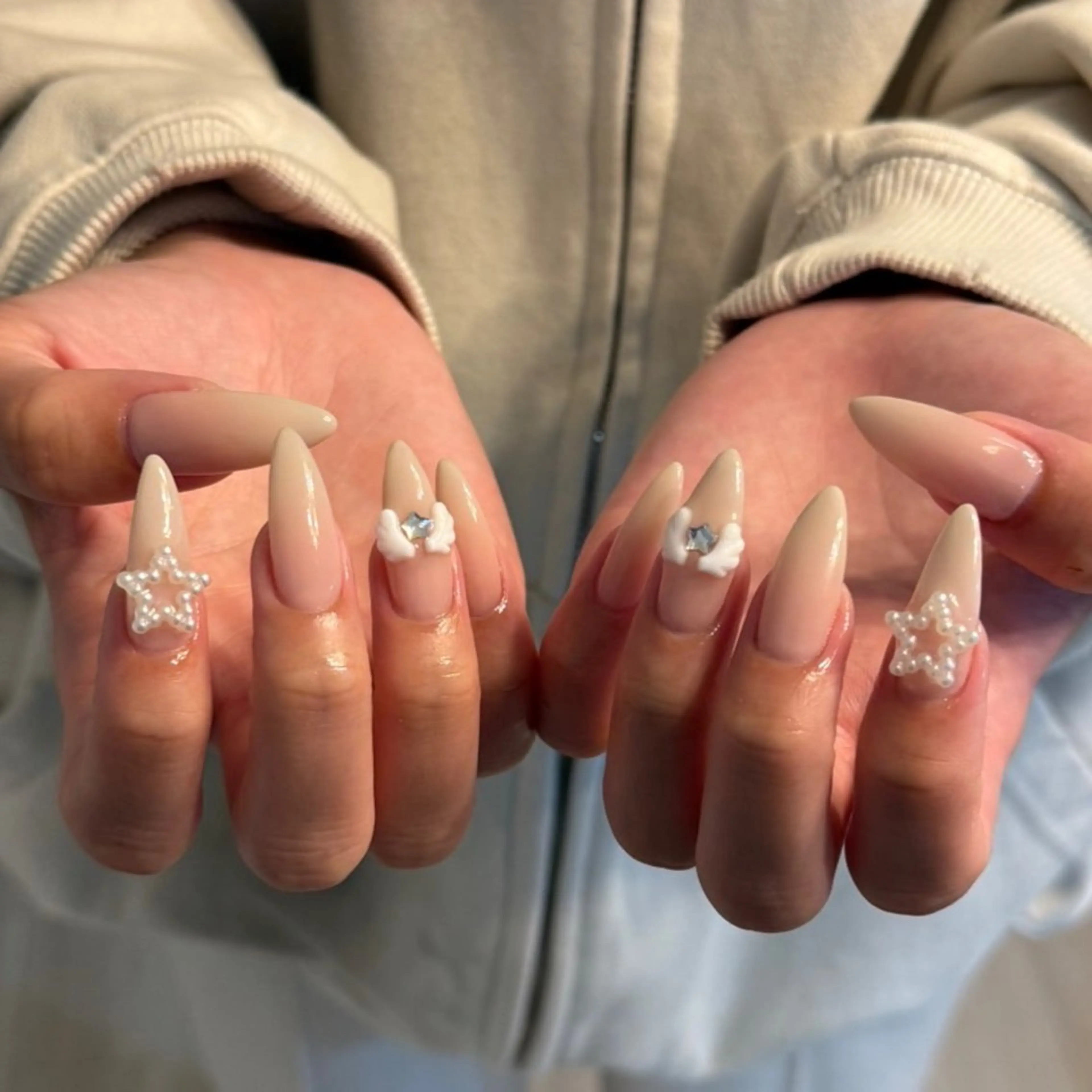 【 期間限定 】アート放題 ＋ 長さ出し10本 ＋ 立体パーツ6個サービスの写真