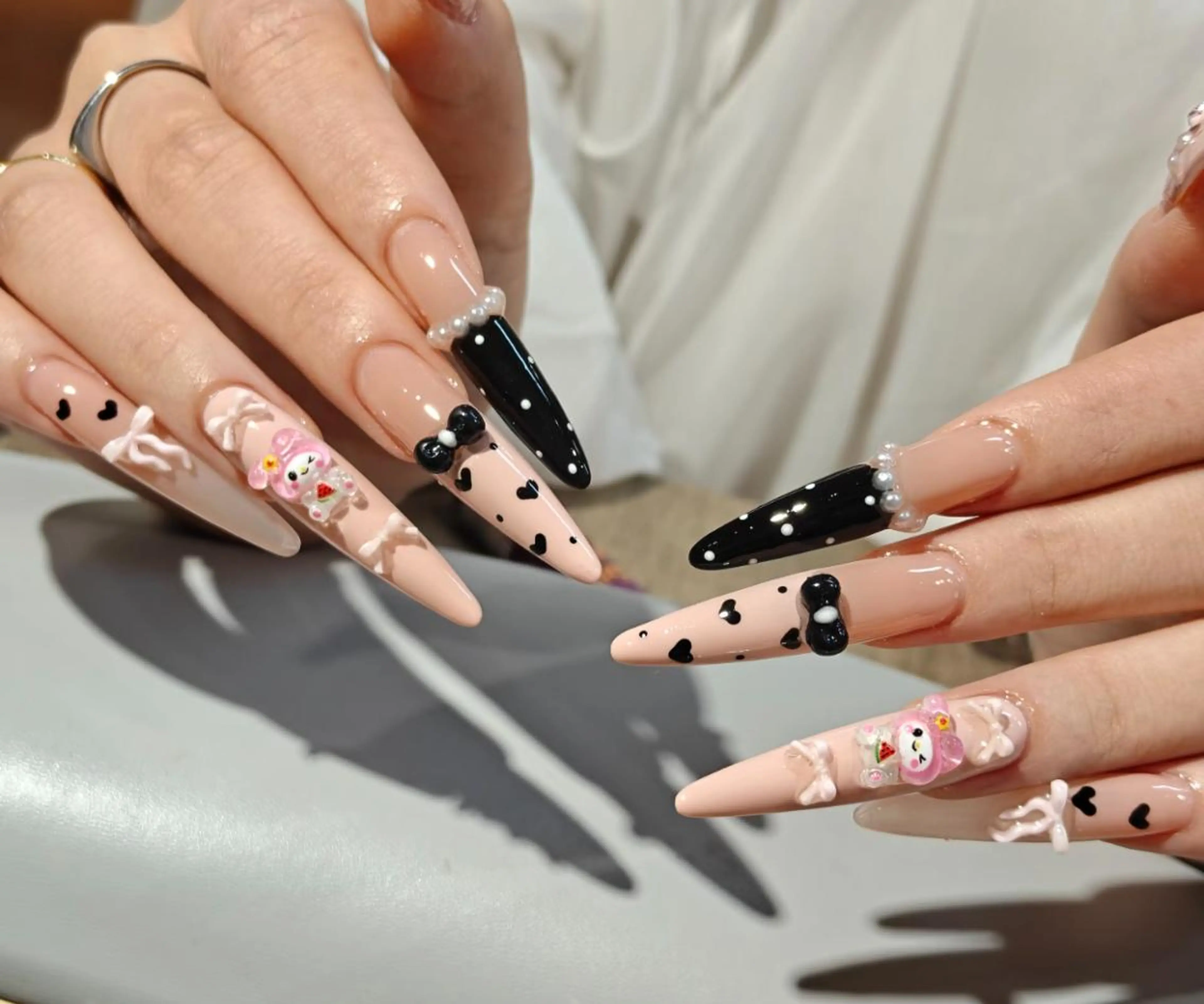 ネイル ハンドネイル ハンドケア 🍑 momo_nailのネイルデザイン