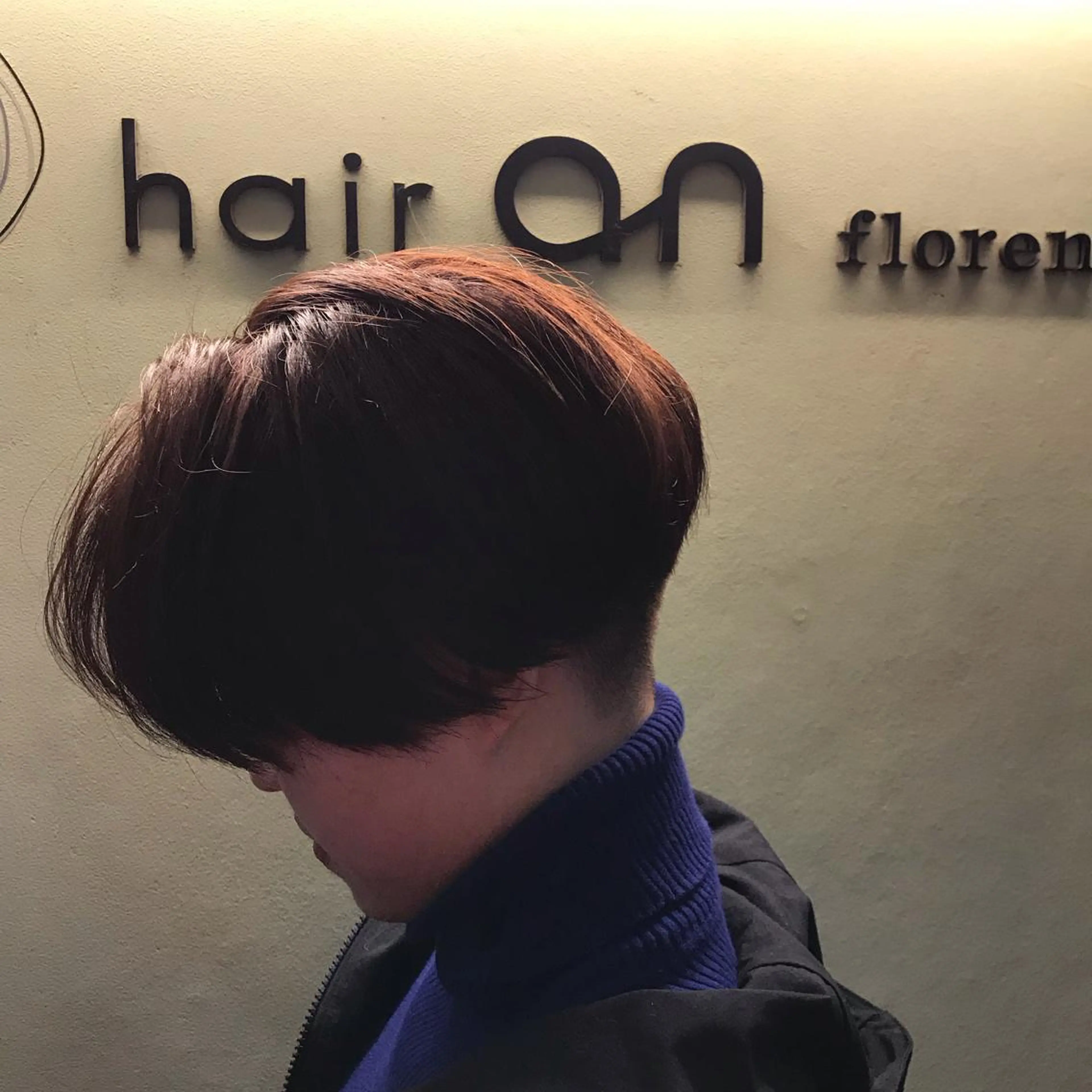 ショート カラー 前下がりボブ アッシュ ベージュカラー 黒髪 ブルーカラー 三橋 和希のヘアスタイル