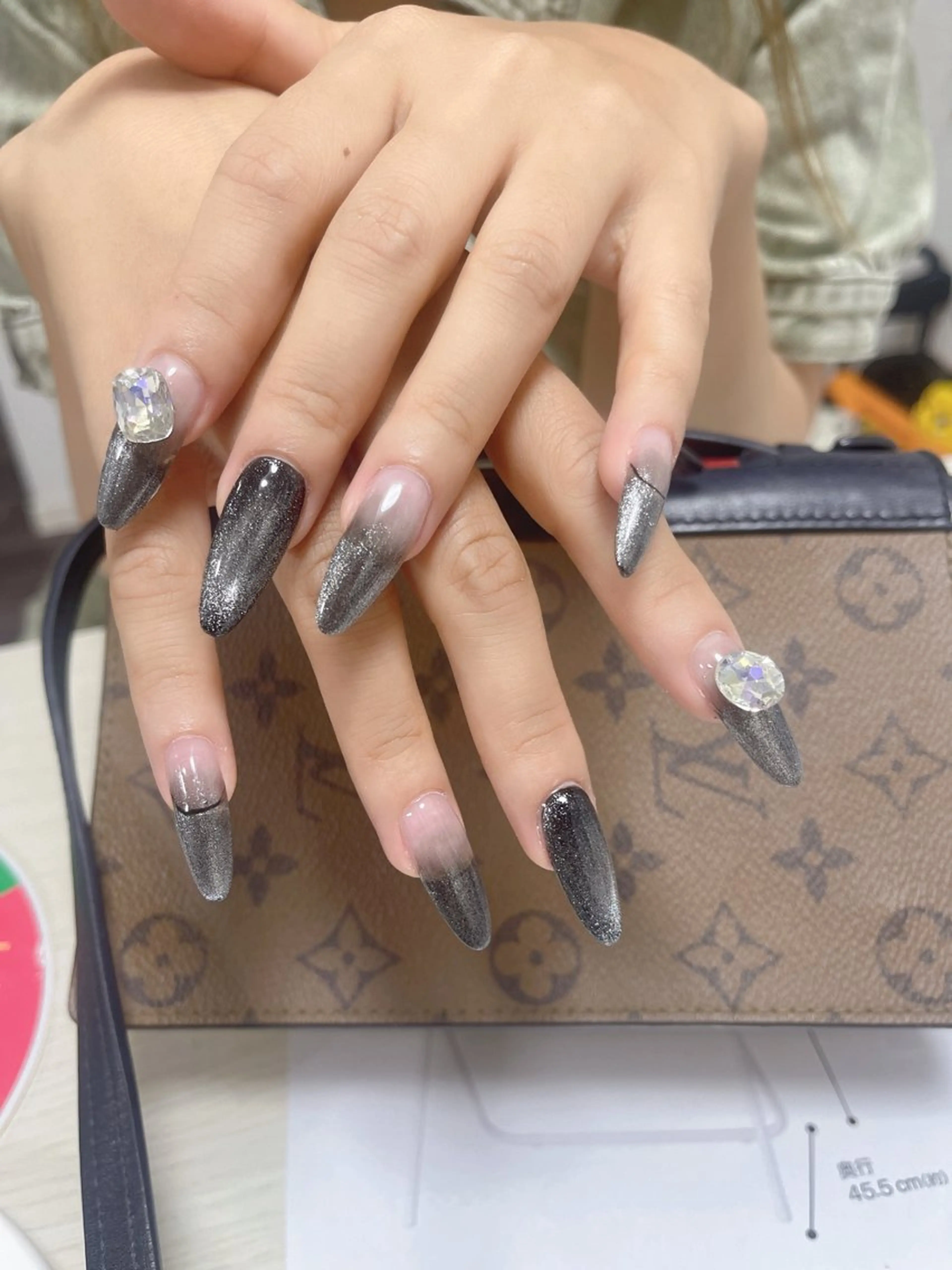 ネイル レアリティー所属・レアリティ ハヤシのネイルデザイン