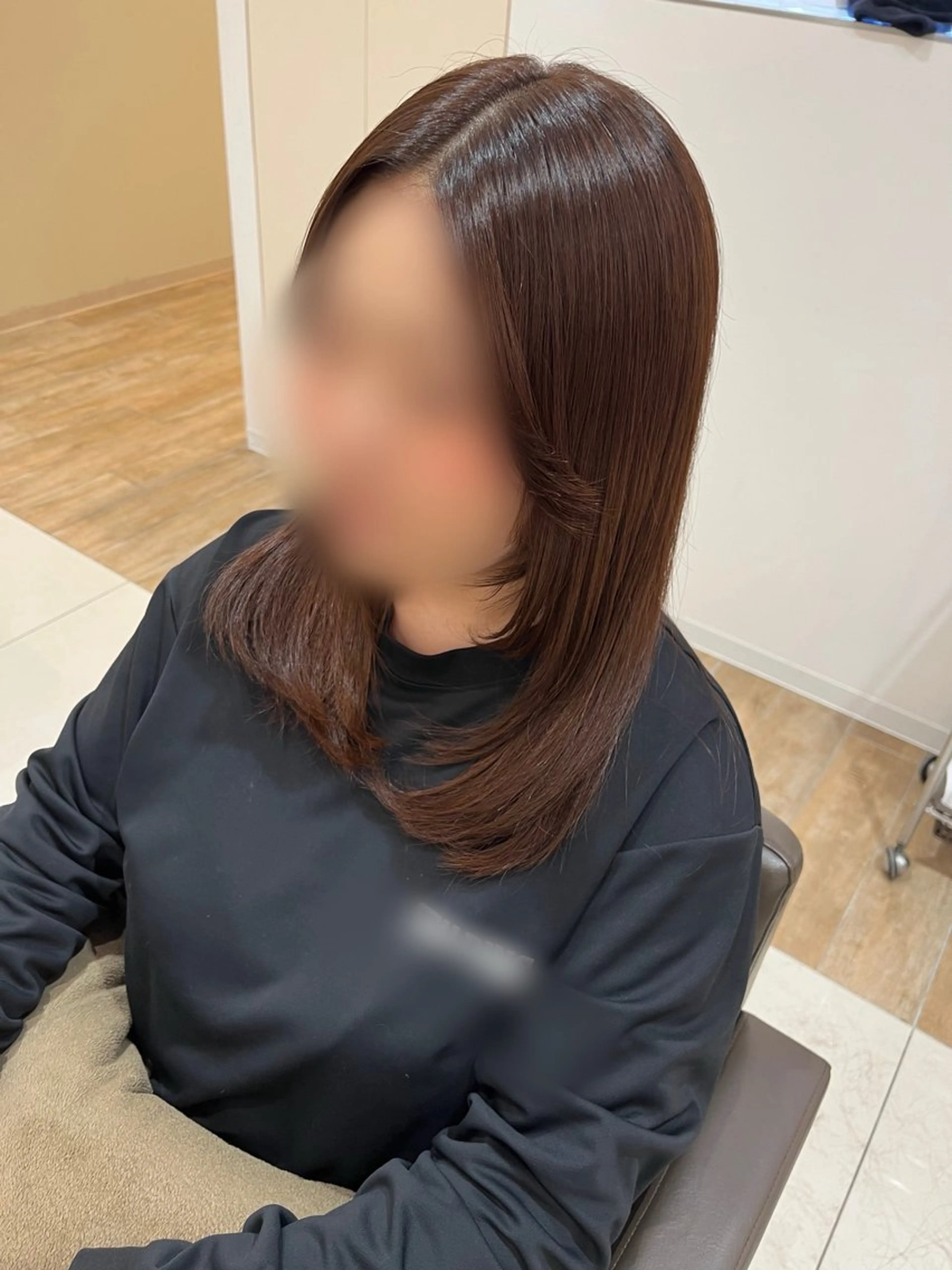 ロング 顔まわりレイヤー レイヤーカット ルミナスビューティーケア所属・五十嵐 眞子のヘアスタイル