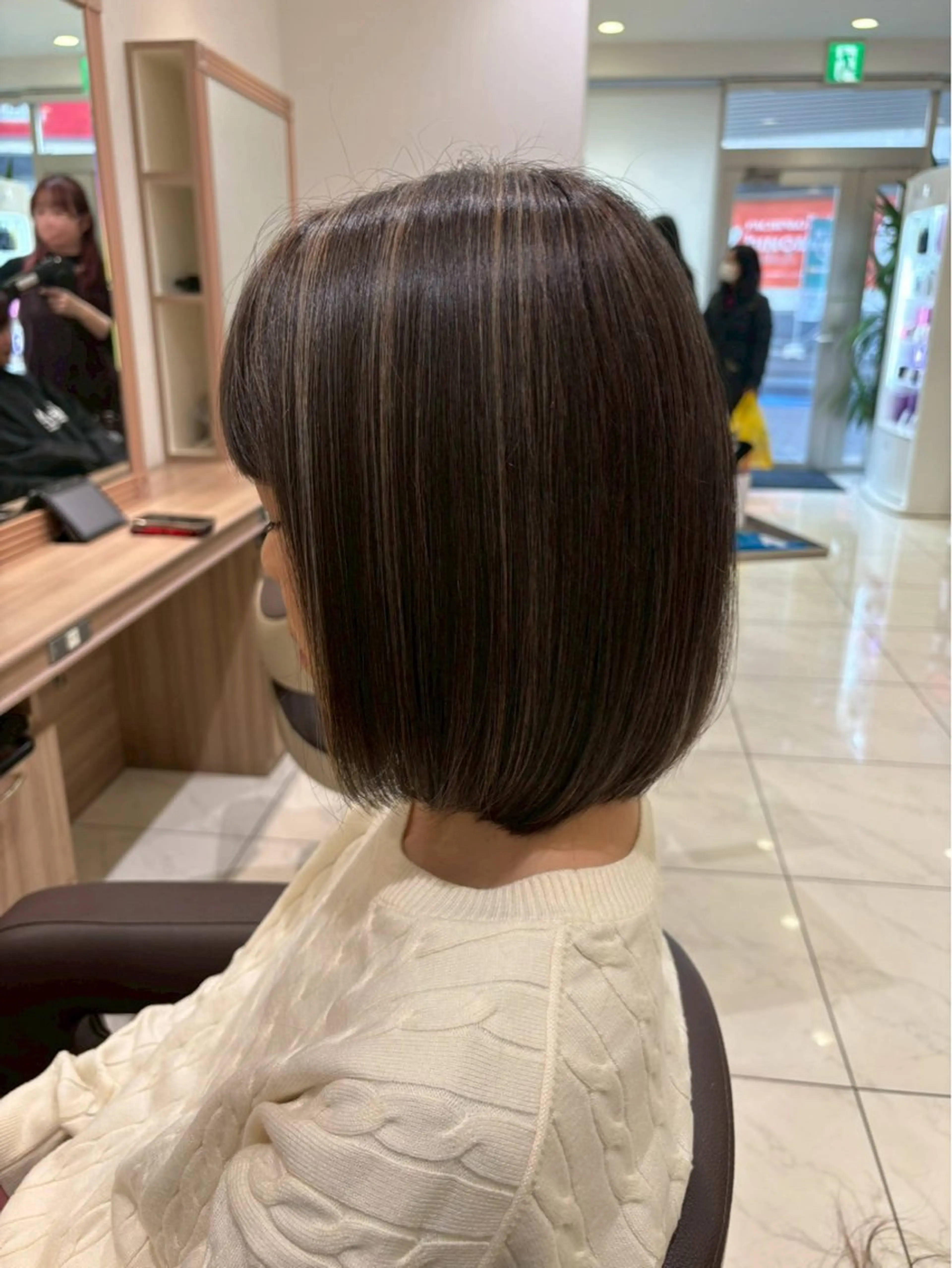 ミディアム カラー ハイライトカラー ハイライト 三川 洋樹のヘアスタイル