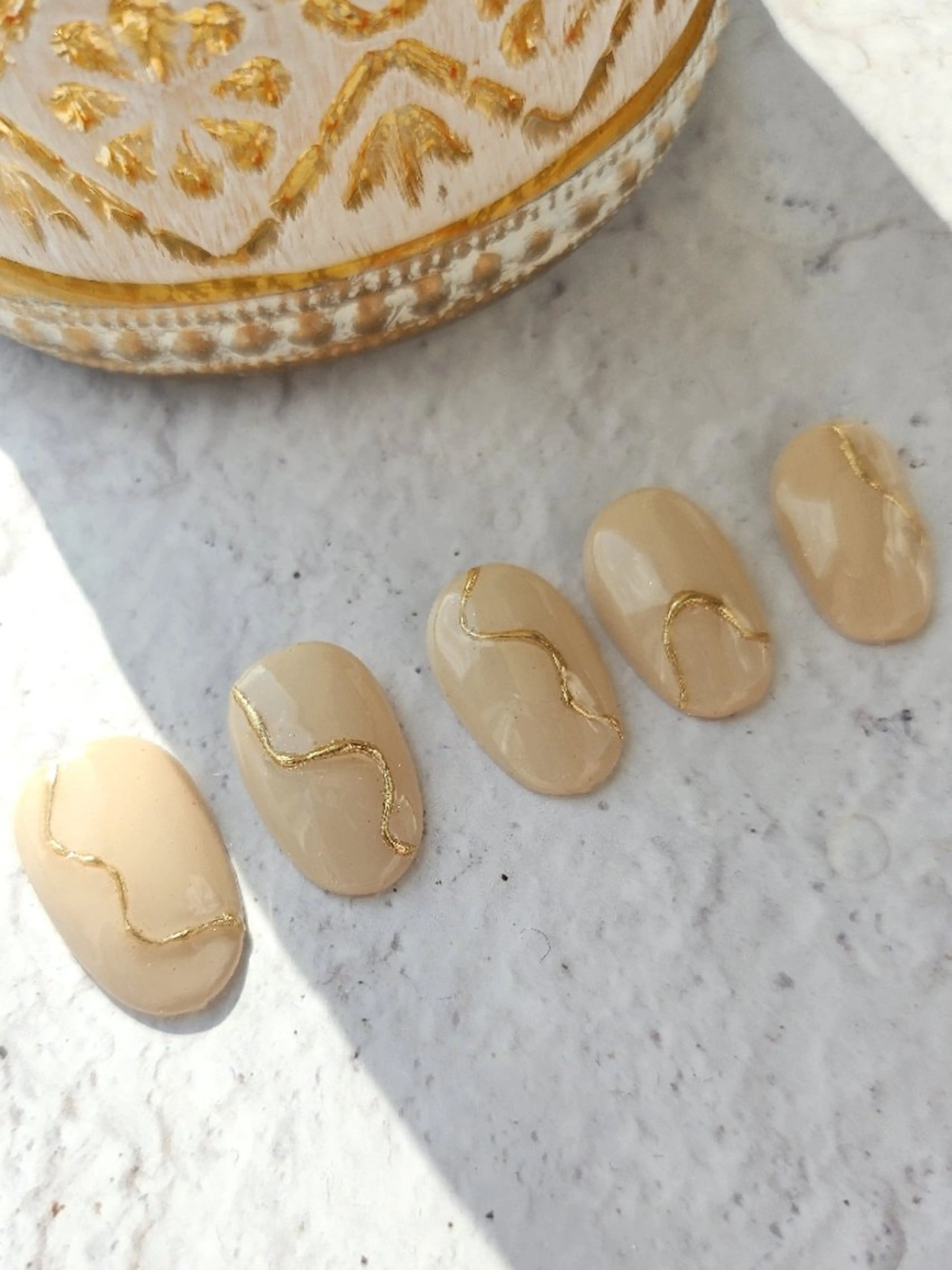 ネイル アートネイル ミラーネイル シンプルネイル ハンドネイル Noah'snail   のネイルデザイン