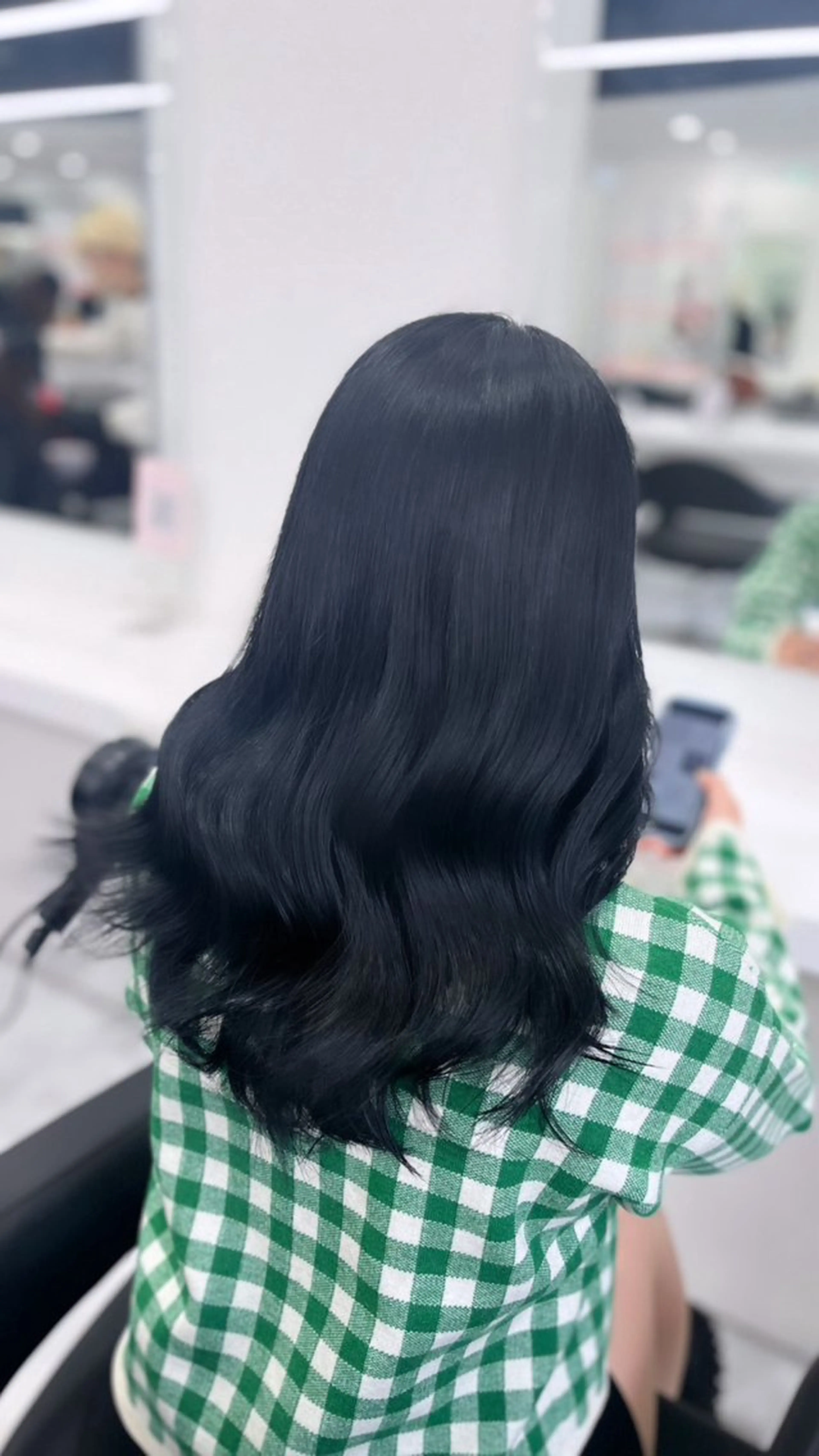 カラー 🤍韓国寒色カラー 🤍MADOKAのヘアスタイル