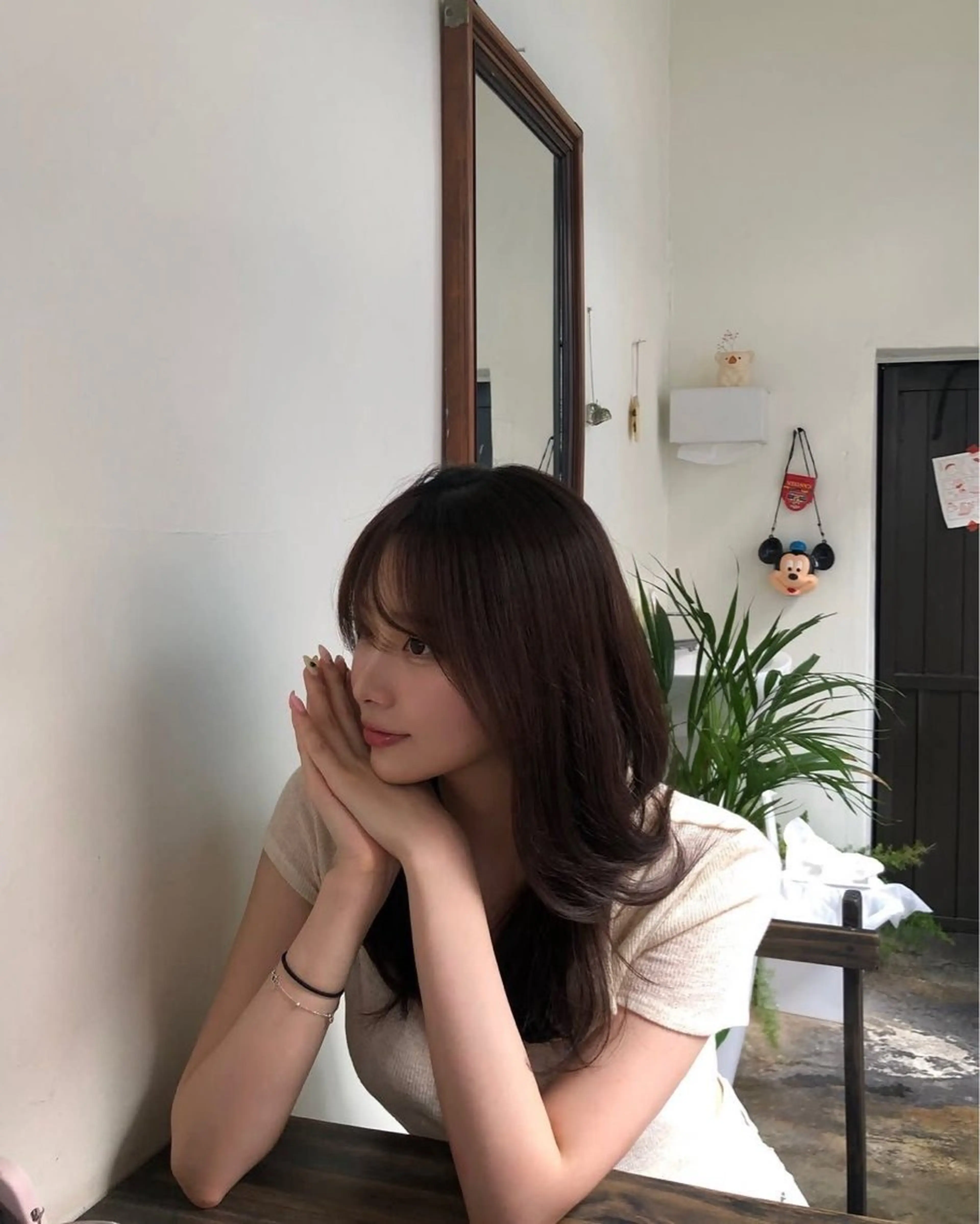 セミロング カラー カット ヘアカラー トリートメント 莉乃/縮毛矯正/髪質 改善/艶カラーのヘアスタイル