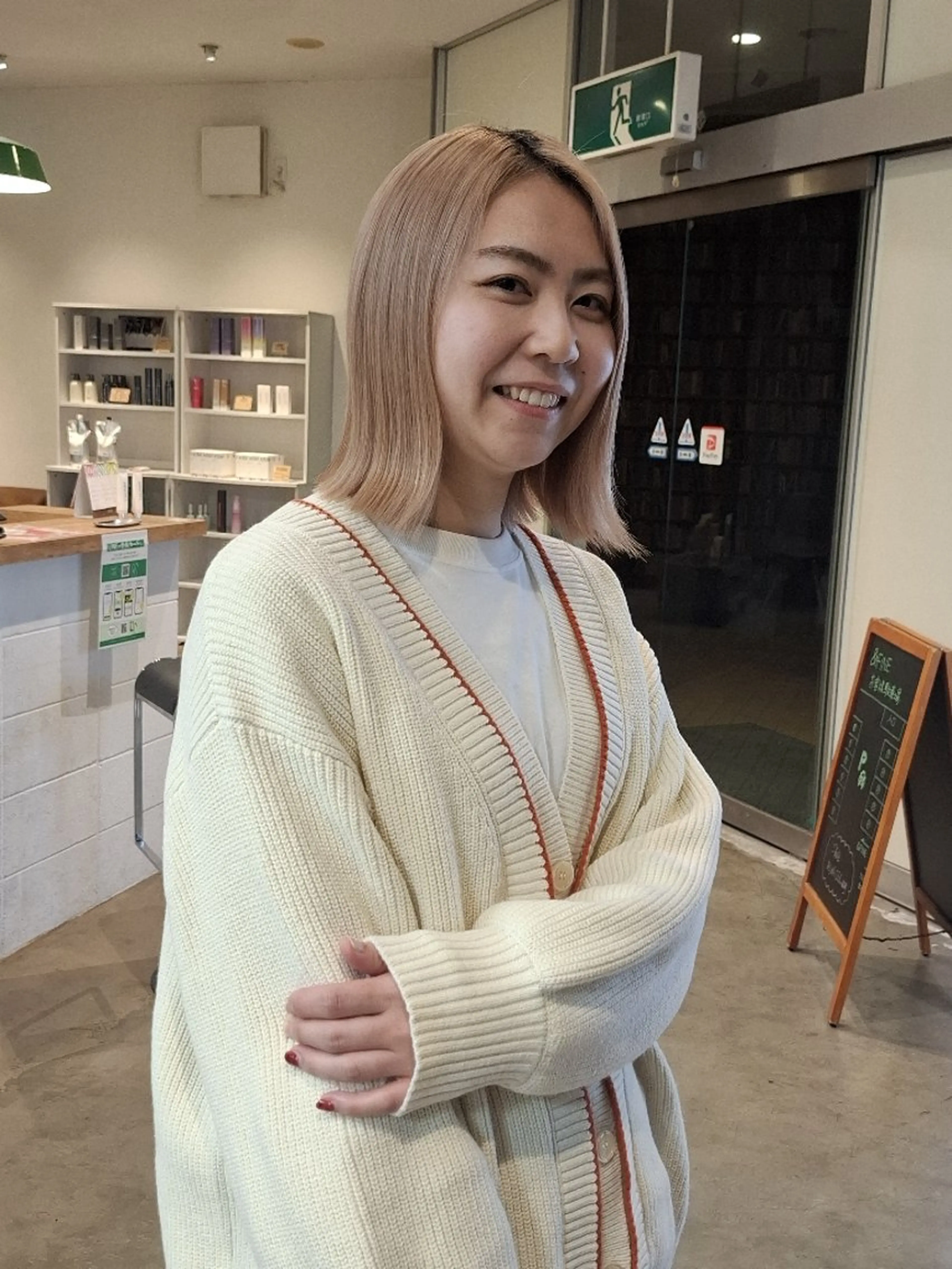 ミディアム &fine/ 一谷 樹のヘアスタイル