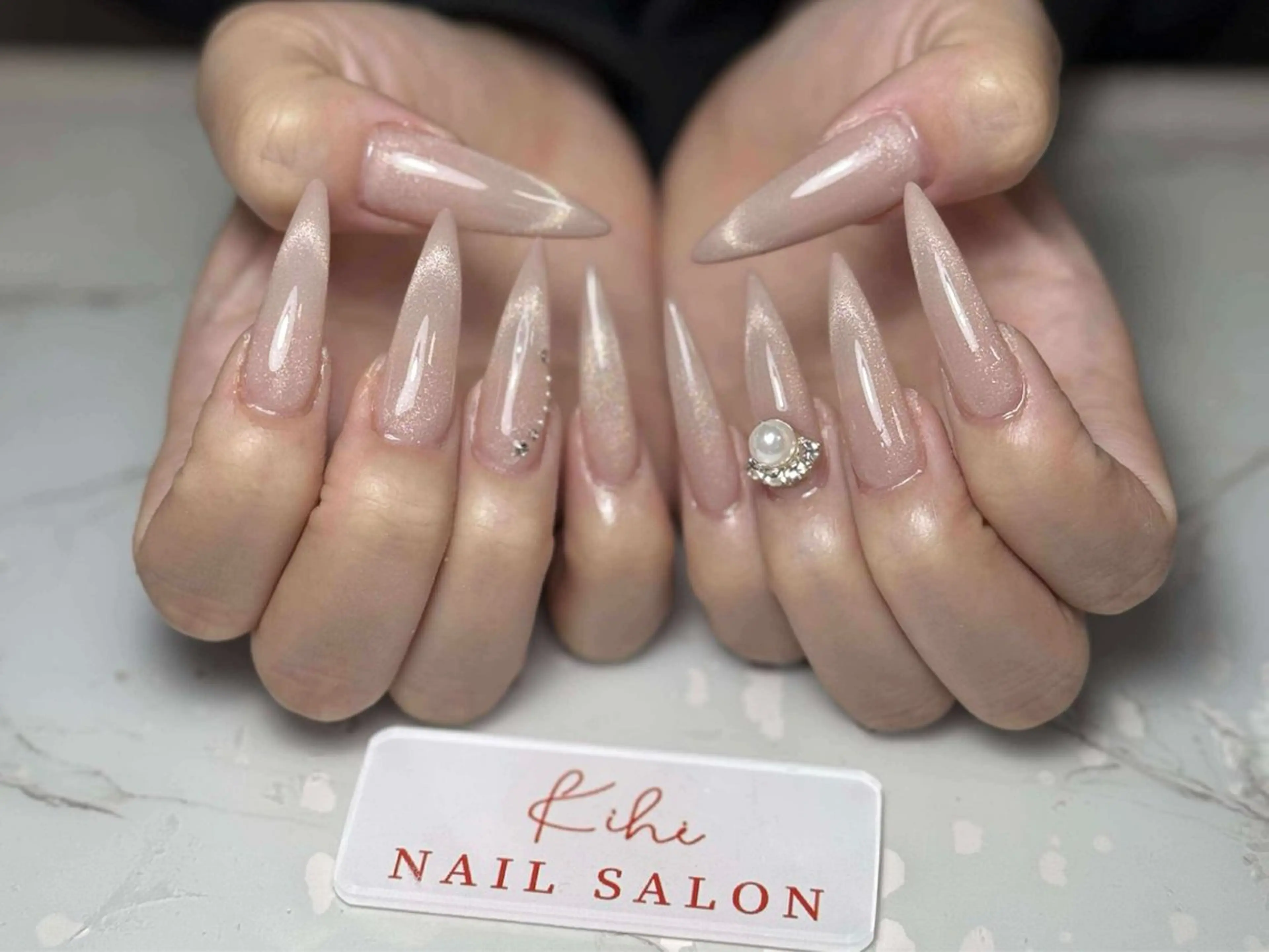 ネイル アートネイル フレンチネイル ジェルネイル グラデーション 韓国ネイル ハンドネイル さくら💮💮 【オフ無料】のネイルデザイン