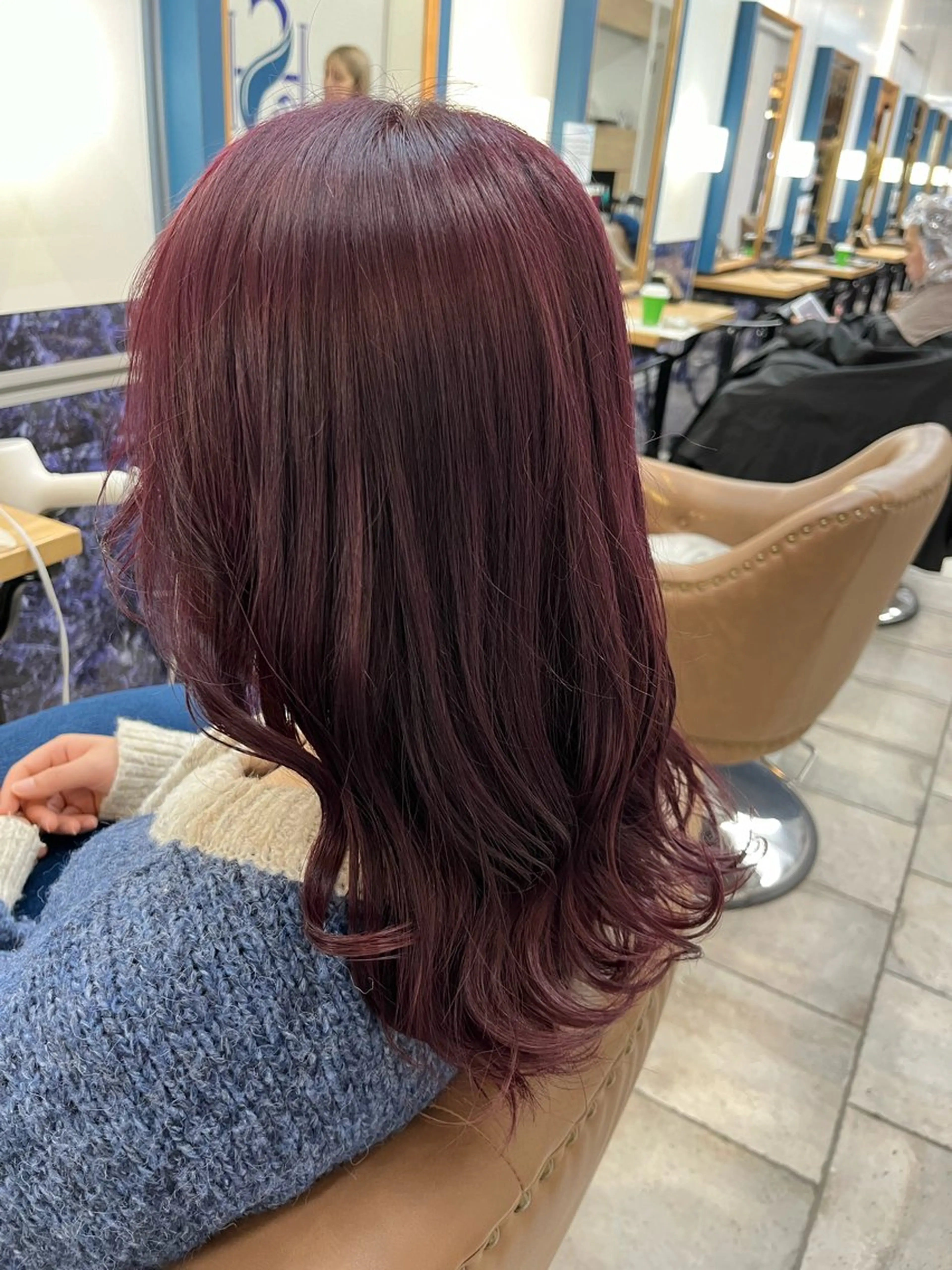 ミディアム カラー レッドカラー ヘアカラー トリートメント ヘッドスパ カラー/アイリスト 麻優のヘアスタイル