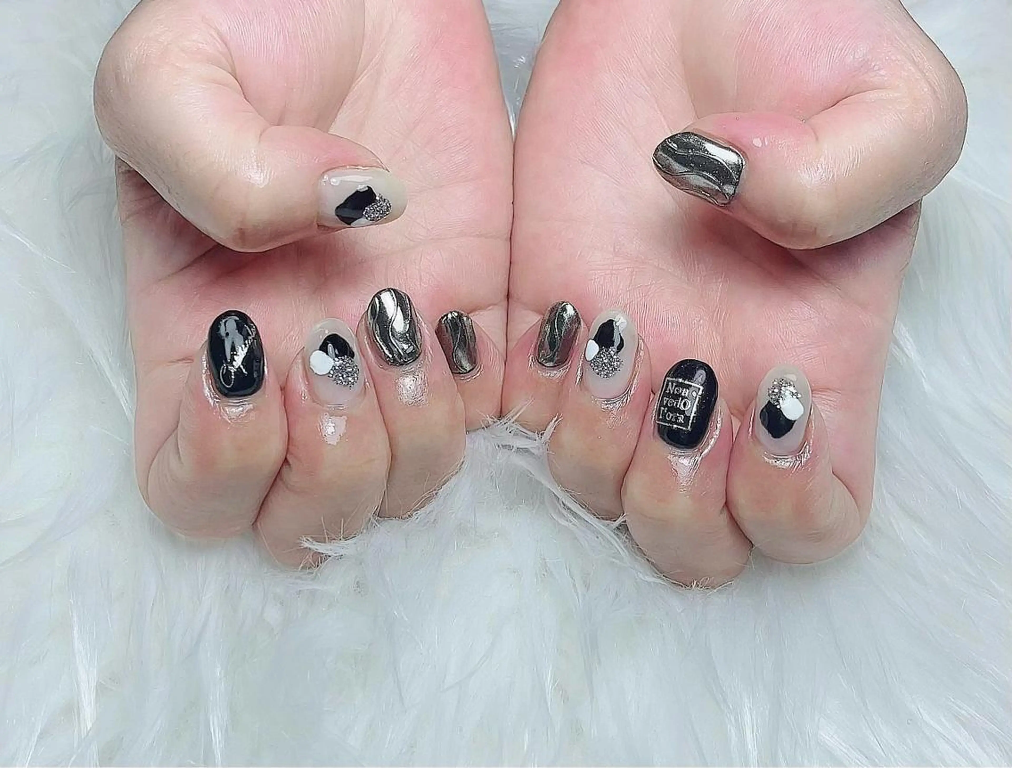 ネイル hairsalon556所属・hairsalon 556のネイルデザイン