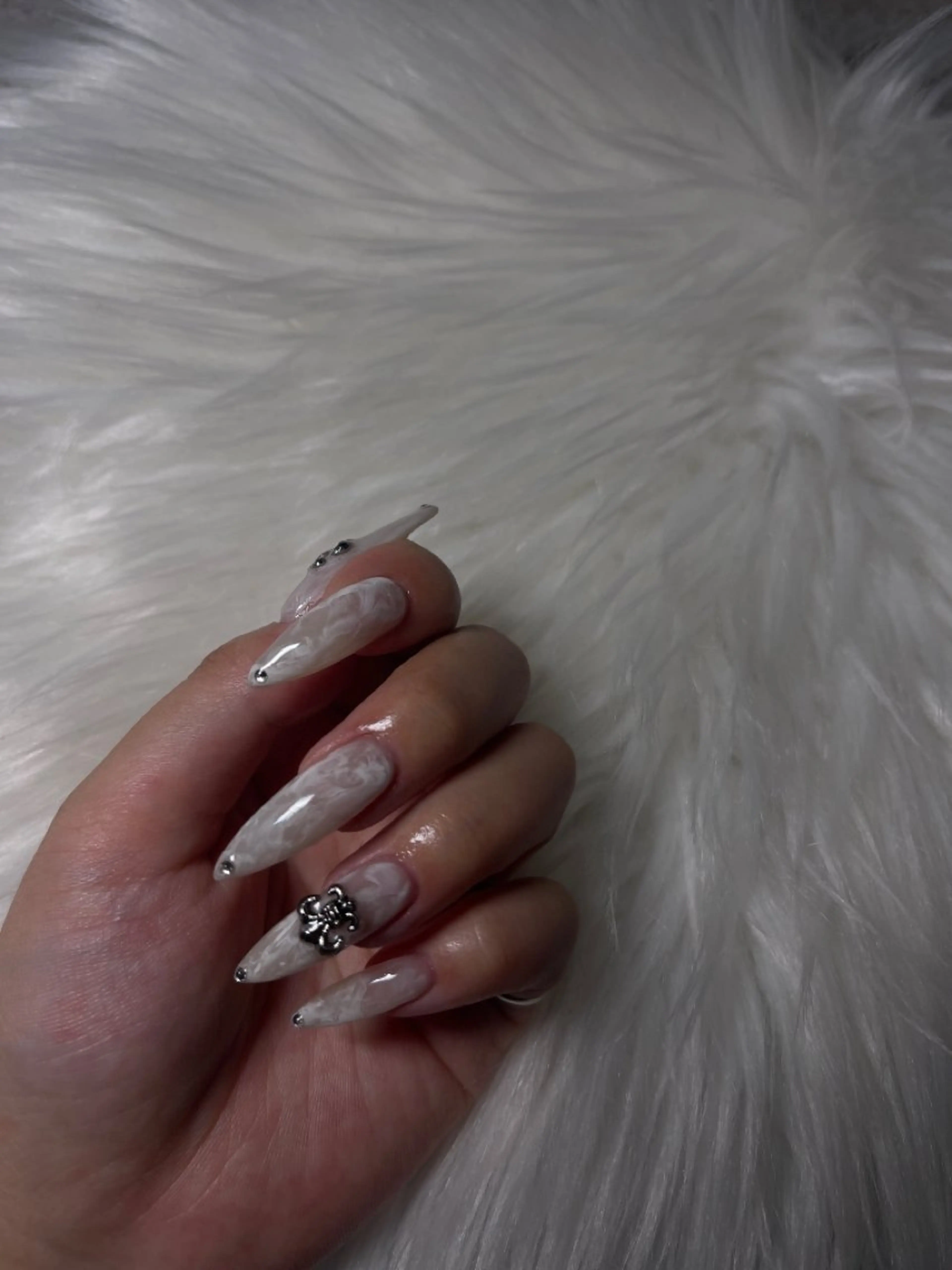 ネイル ハンドネイル Lily nailsのネイルデザイン