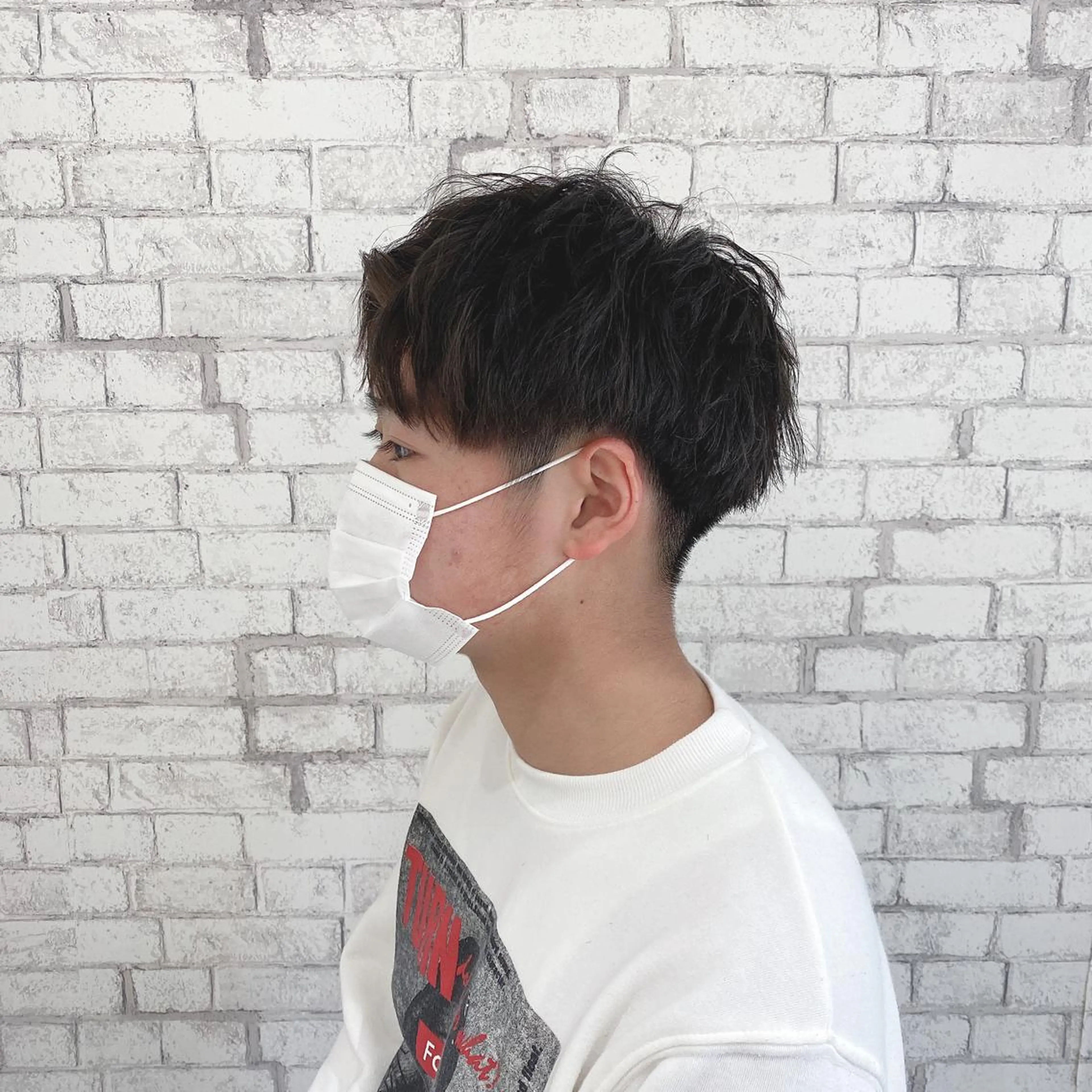 ショート パーマ ヘアアレンジ メンズ ブリーチなし艶カラー 東家のヘアスタイル