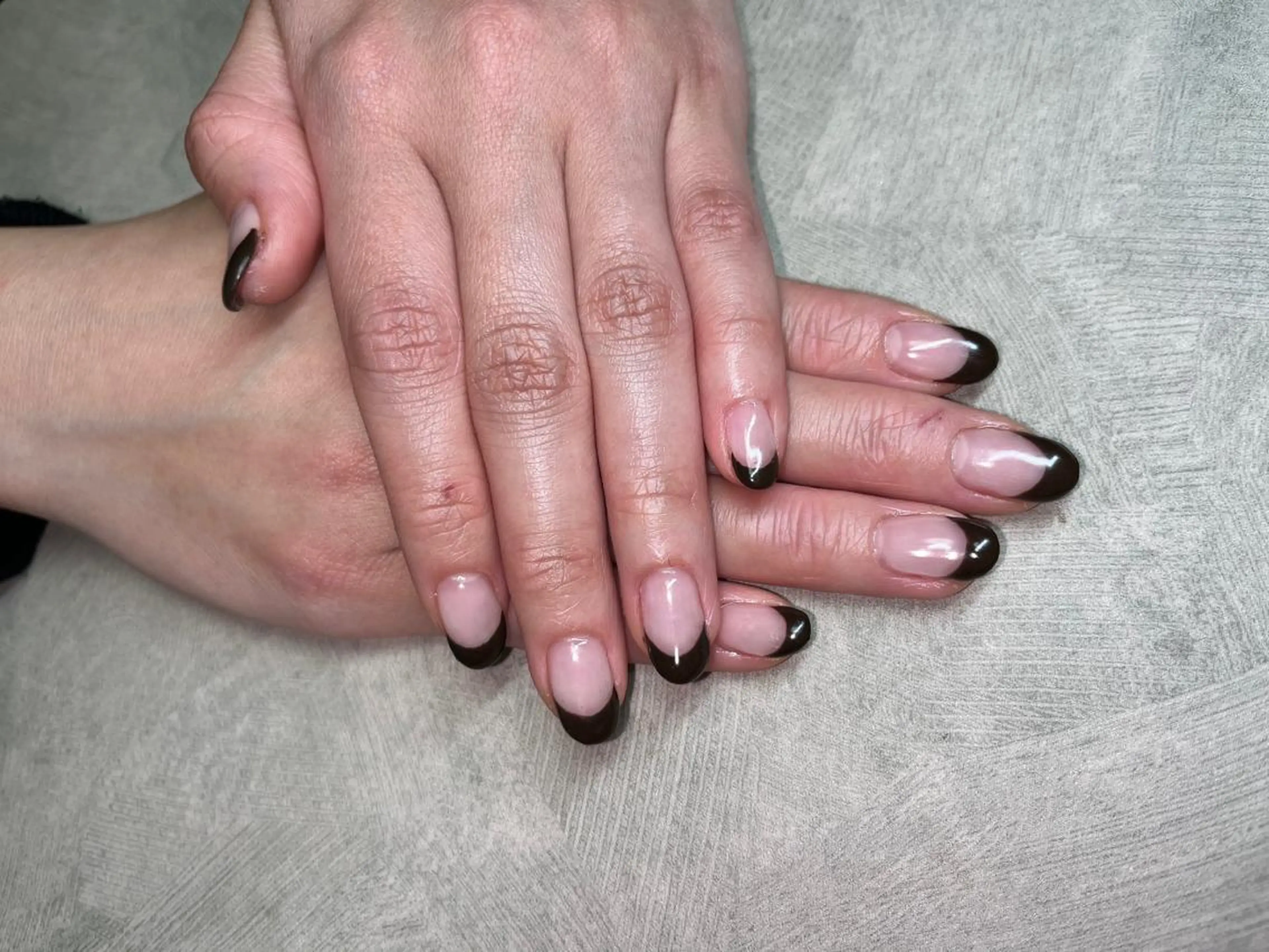 ネイル ブラウン フレンチネイル ハンドネイル MIKA ♡のネイルデザイン