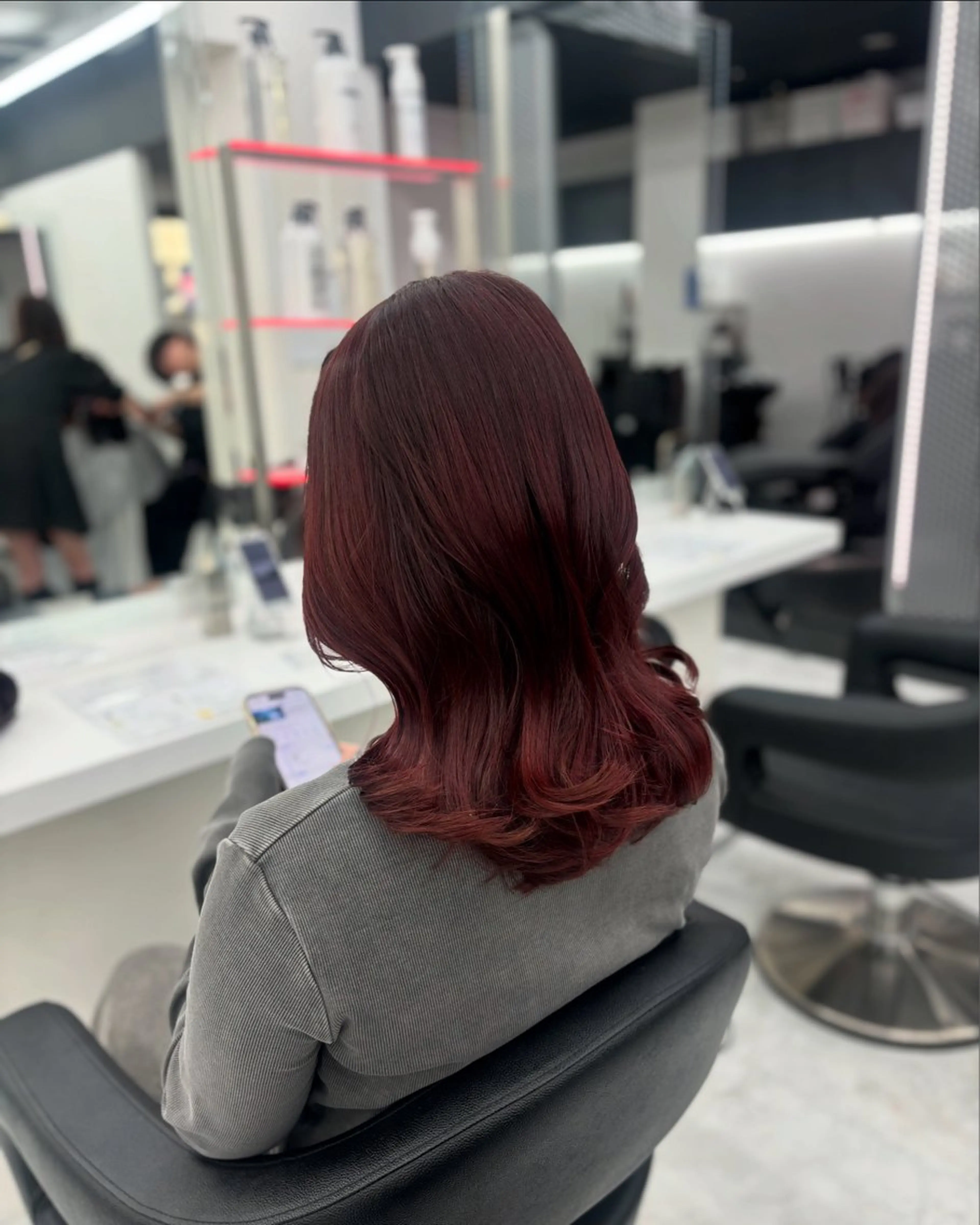 セミロング カラー 🤍レイヤー/顔周り /hirari🤍のヘアスタイル