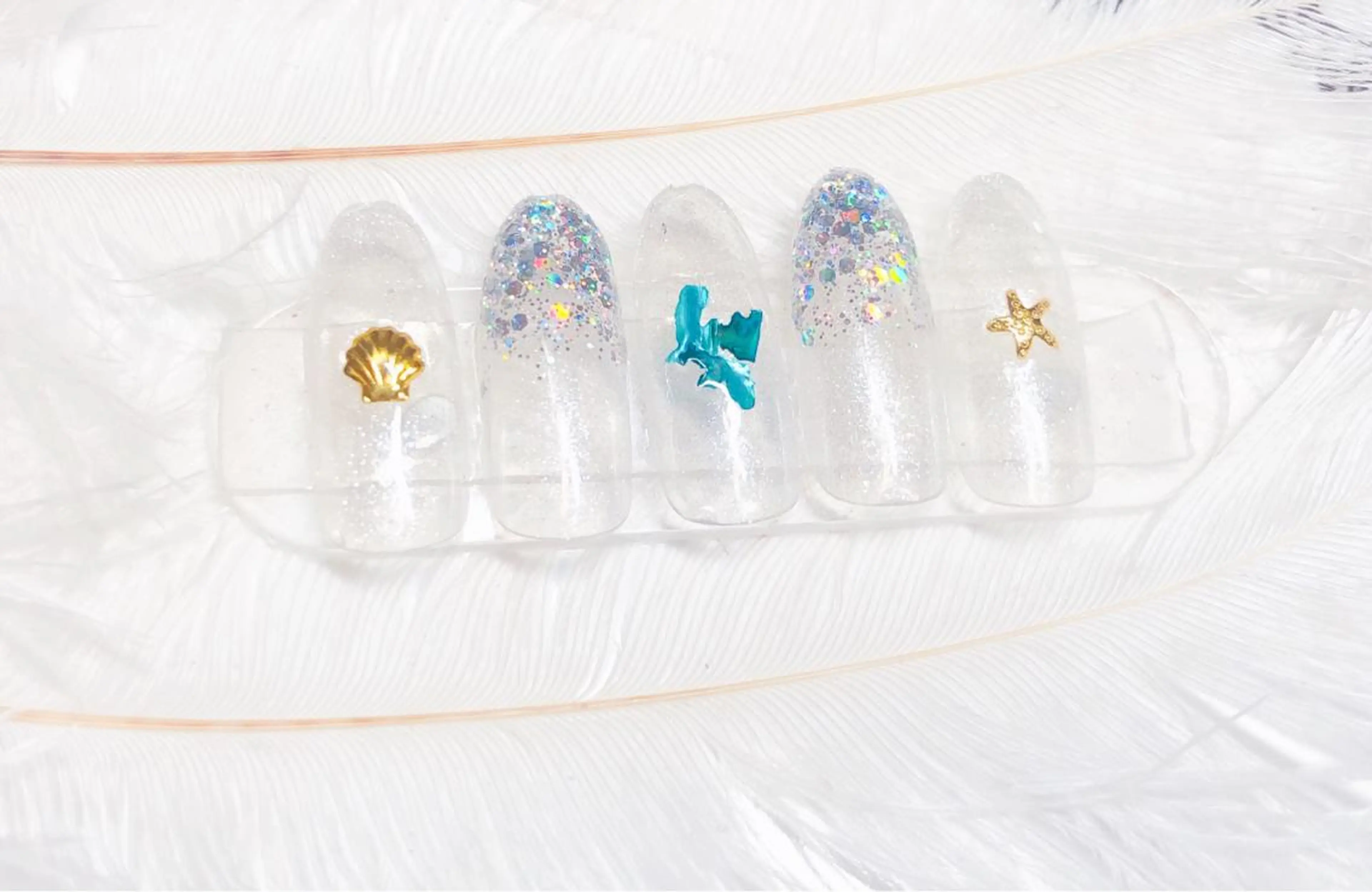 ネイル ハンドネイル マジックミラー所属・マジック ミラーのネイルデザイン