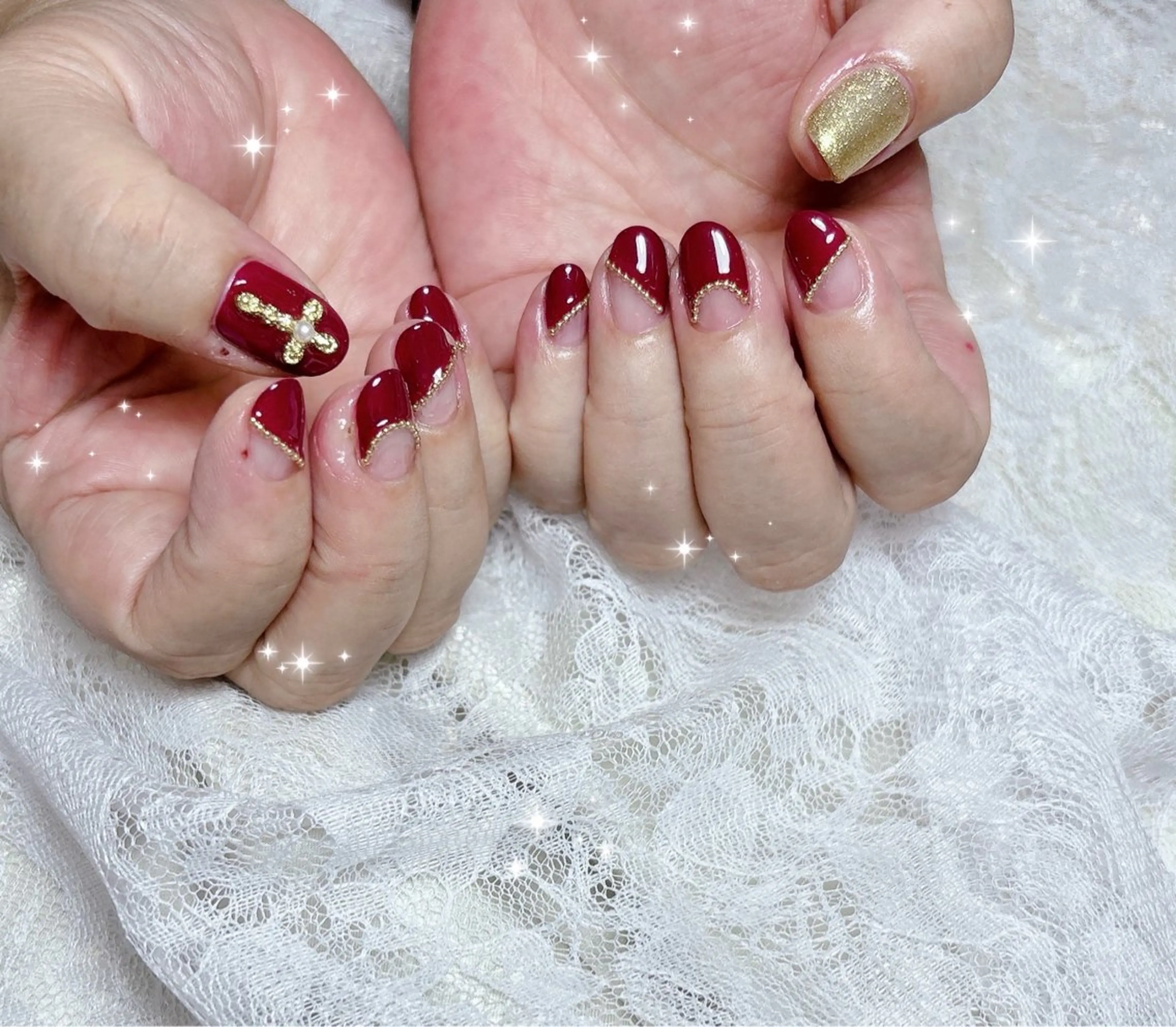 ネイル ボルドー ゴールド ハンドネイル FLARE NAIL フレアネイルのネイルデザイン