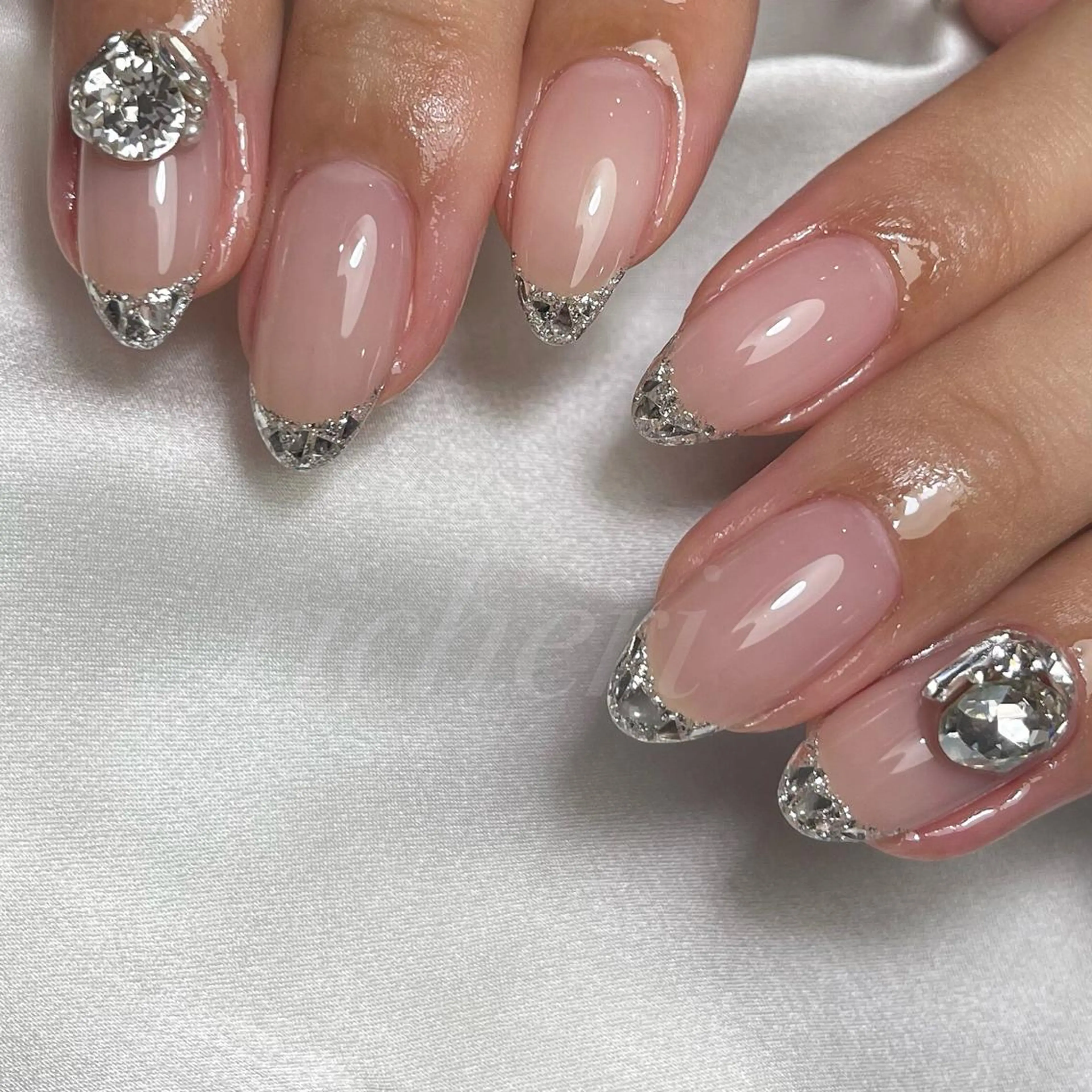 ミディアム ネイル ハンドネイル richeri beautyのエステ・リラクイメージ