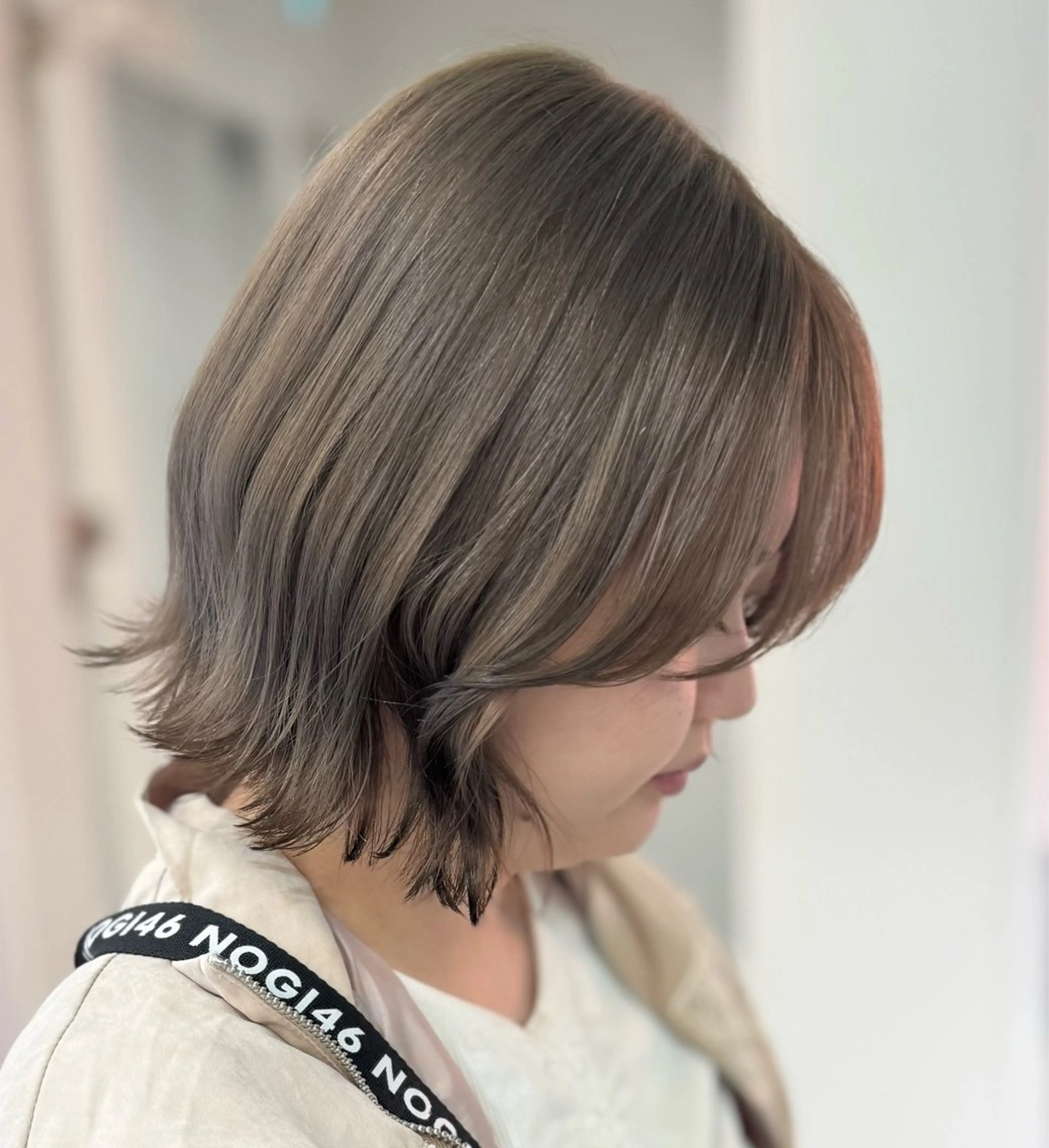 ショート カラー amane໒꒱うる艶 ブリーチ透明感カラーのヘアスタイル