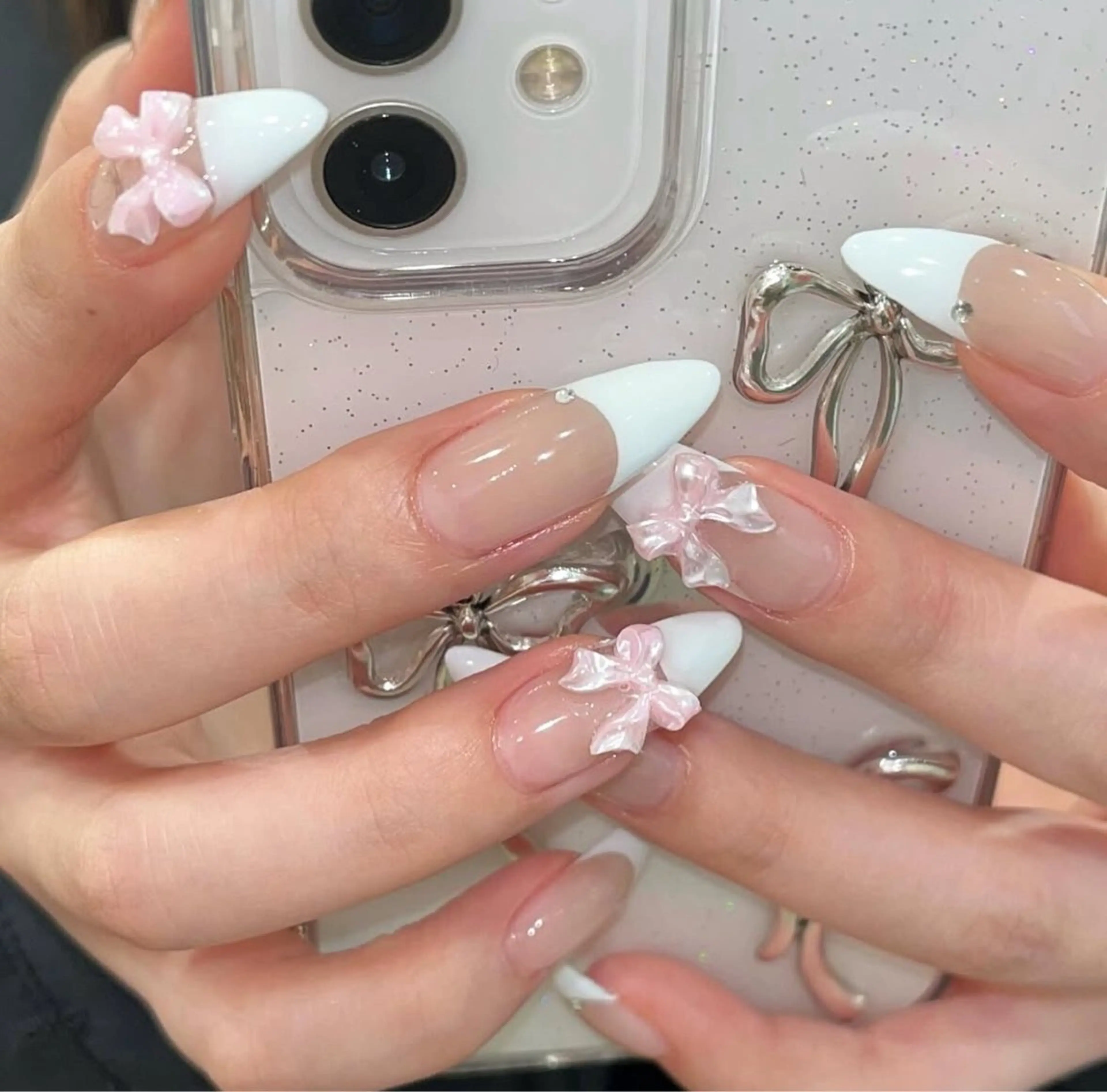 ネイル 長さ出し グラデーション キラキラネイル 韓国ネイル ラメ(グリッター) ハンドネイル ハンドケア Chisa Nail Studio所属・チ サのネイルデザイン