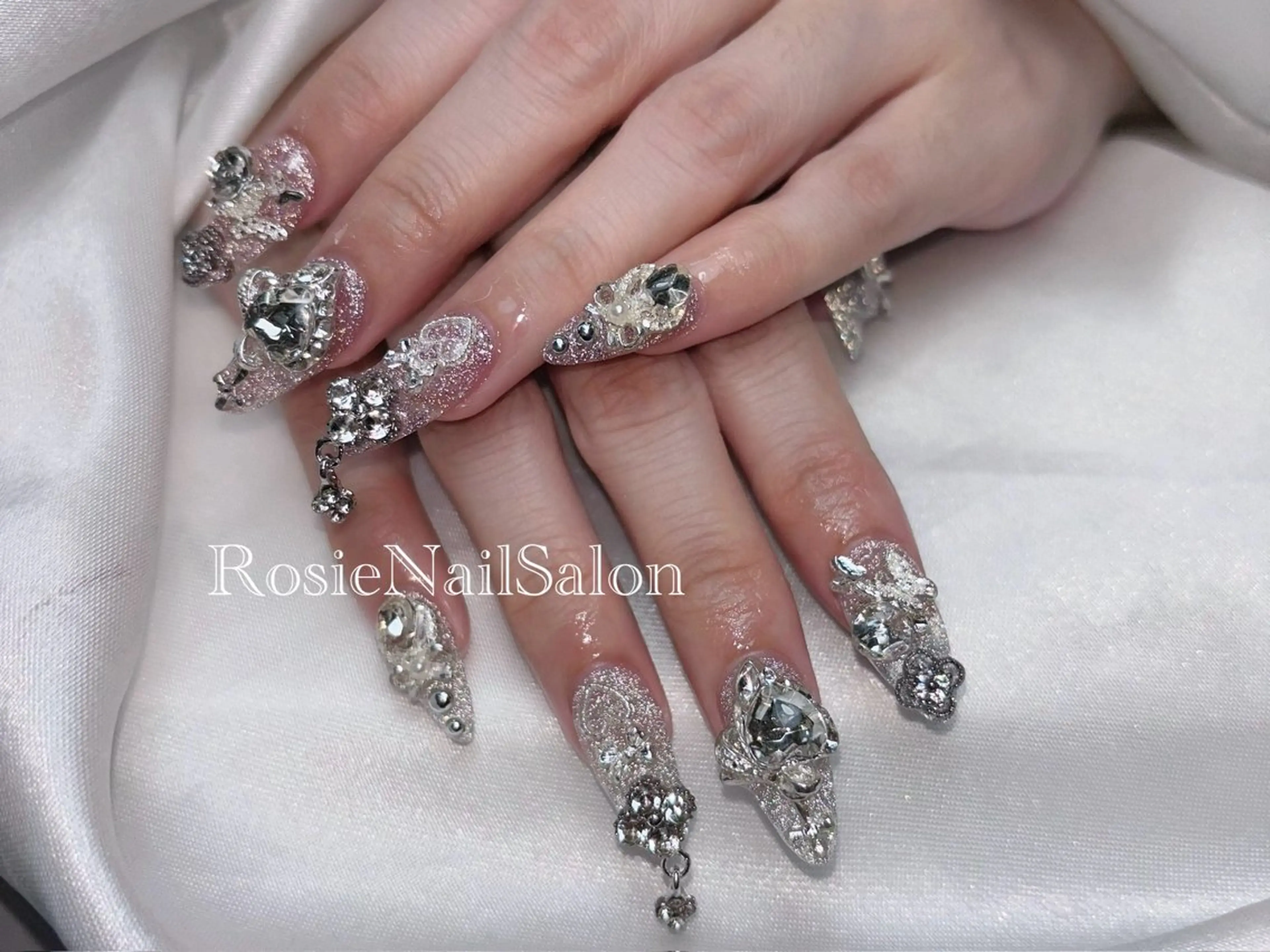 ネイル Rosie Nail サロン南越谷のネイルデザイン