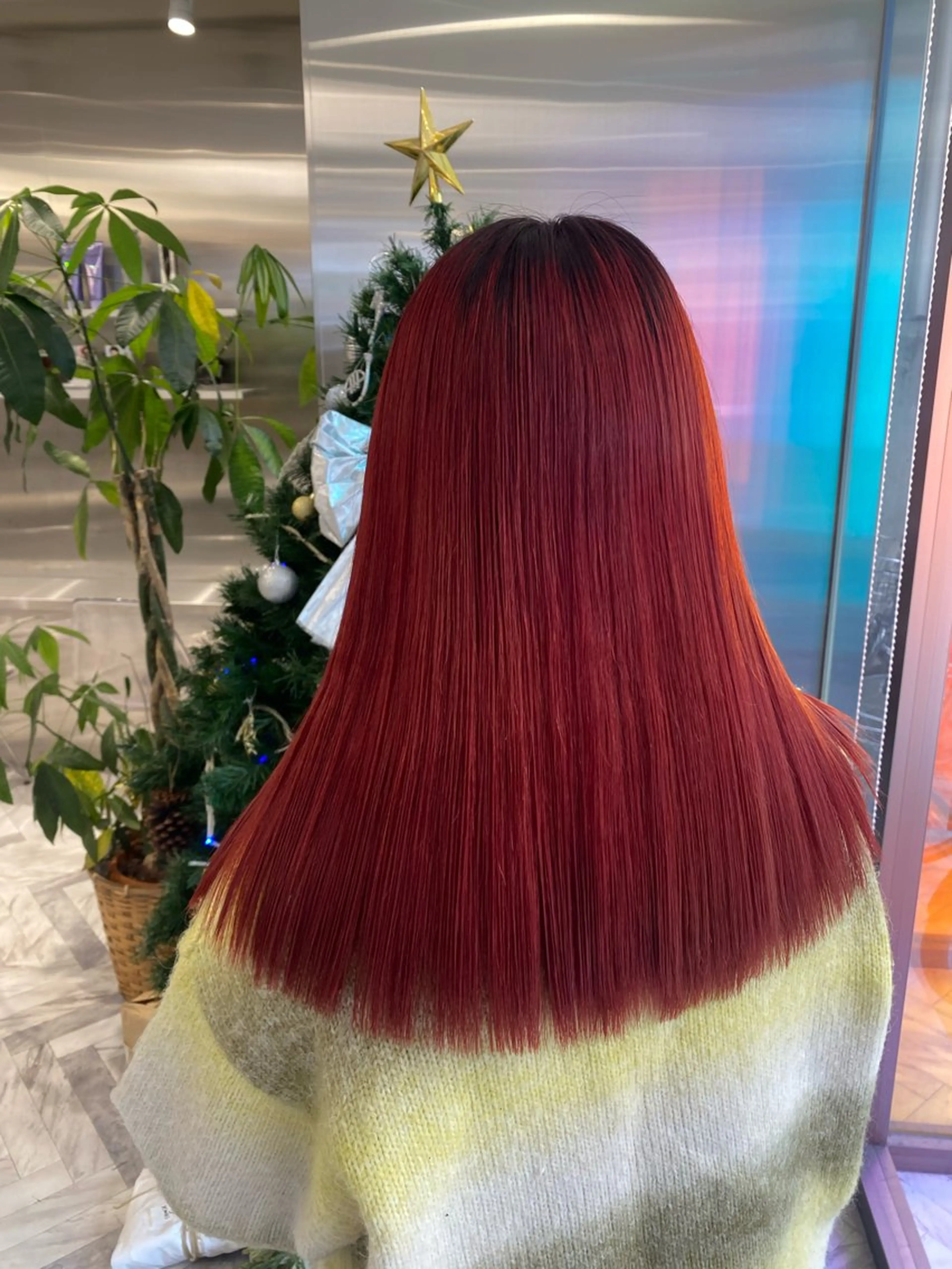 ショート カラー バレイヤージュ ブリーチ ケアブリーチ ダブルカラー イヤリングカラー カラーモデル⚡️ REONのヘアスタイル