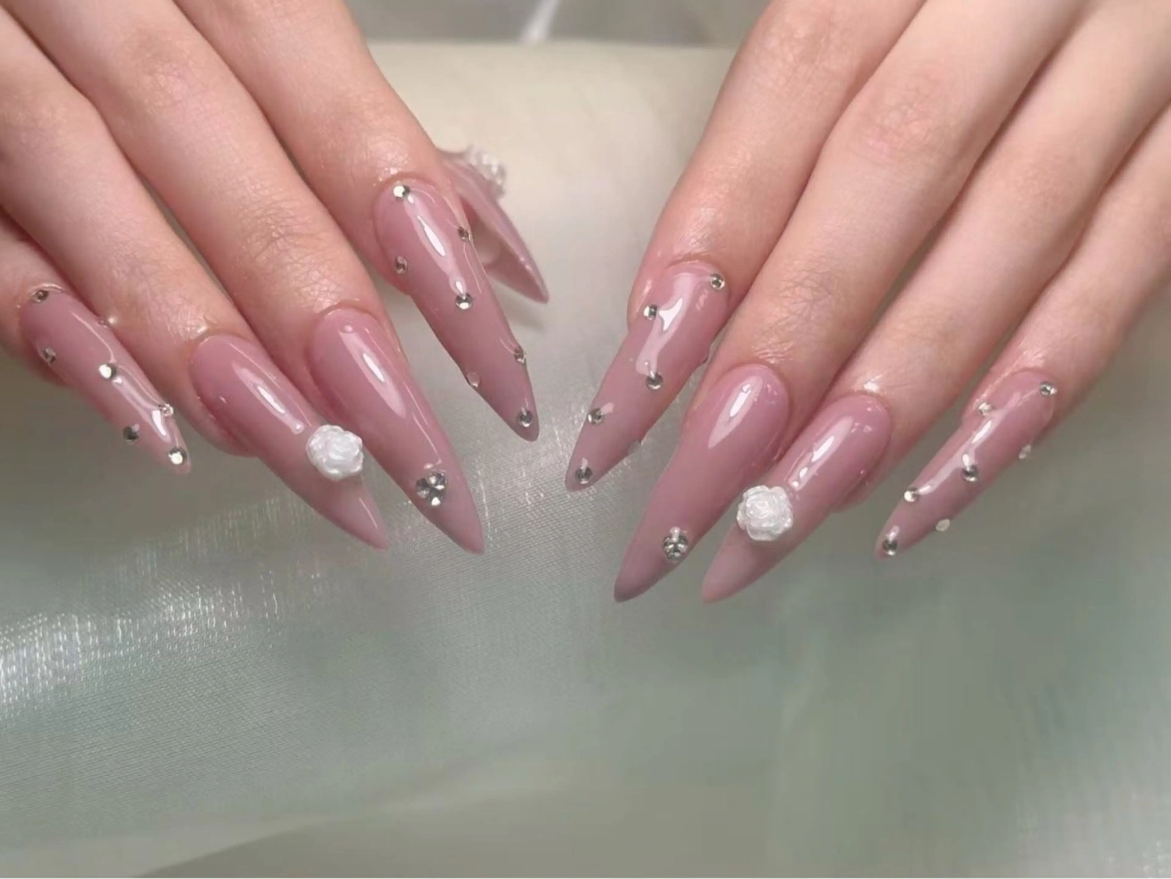 ネイル ロングネイル ハンドネイル lucky nail 歌舞伎町のネイルデザイン