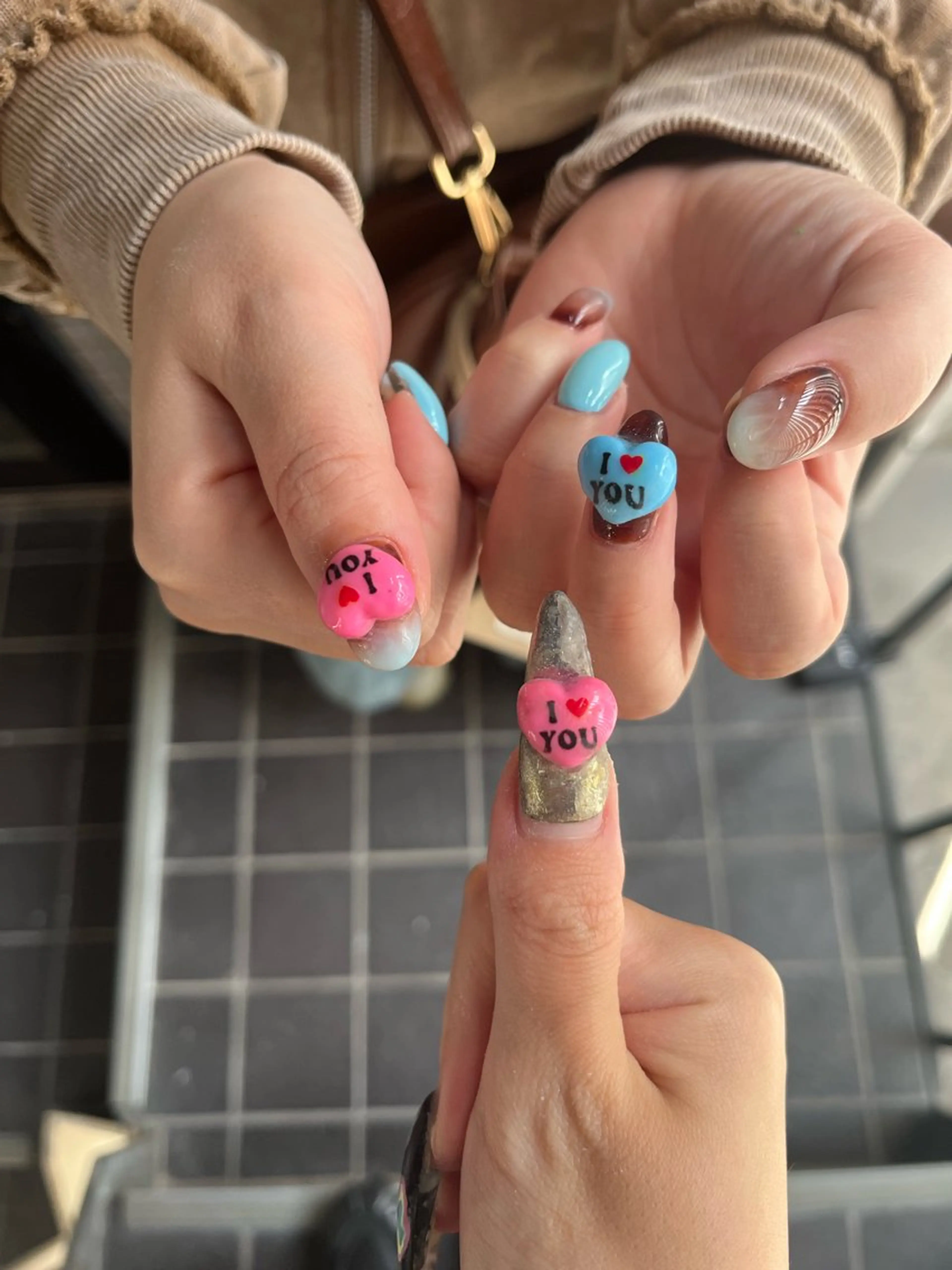 ネイル ハンドネイル フットネイル 小川 柚香のネイルデザイン