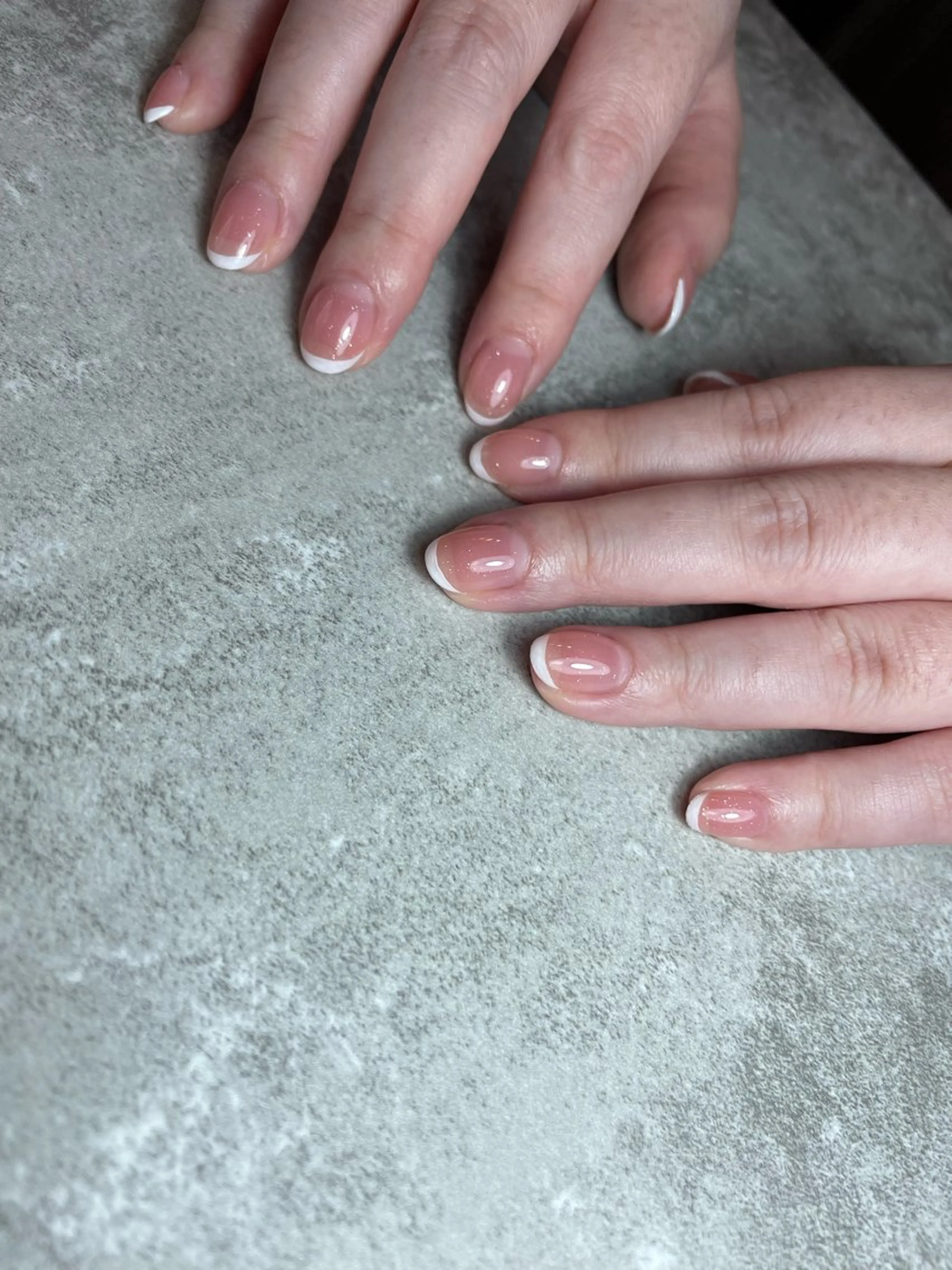 【フレンチネイル】新規ソフトジェルオフ無料✨ベースカラー無料の写真