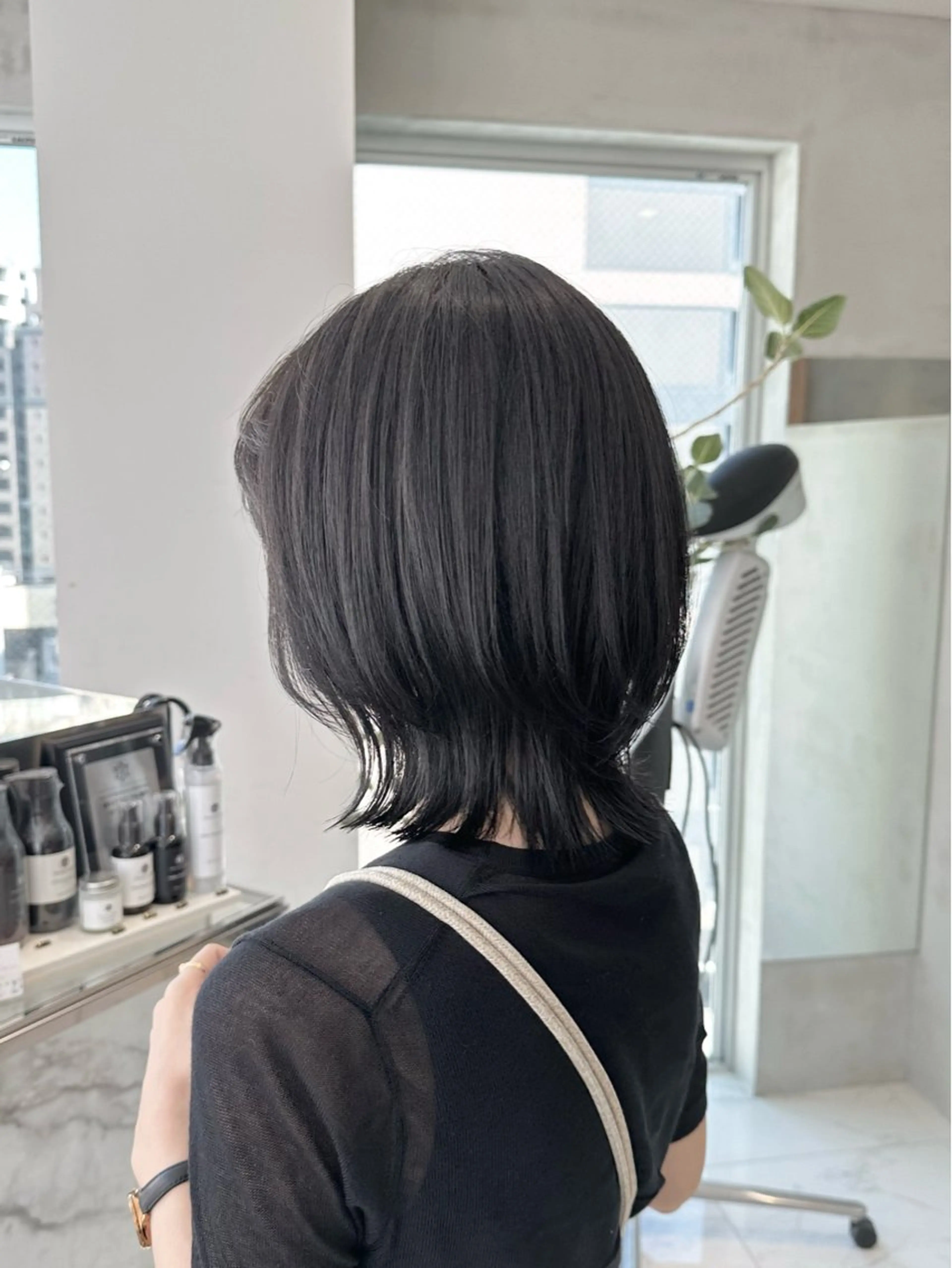 ミディアム カット トリートメント ヘッドスパ ヘアセット 透明感モテ艶髪カラー Gallicaイリサのヘアスタイル