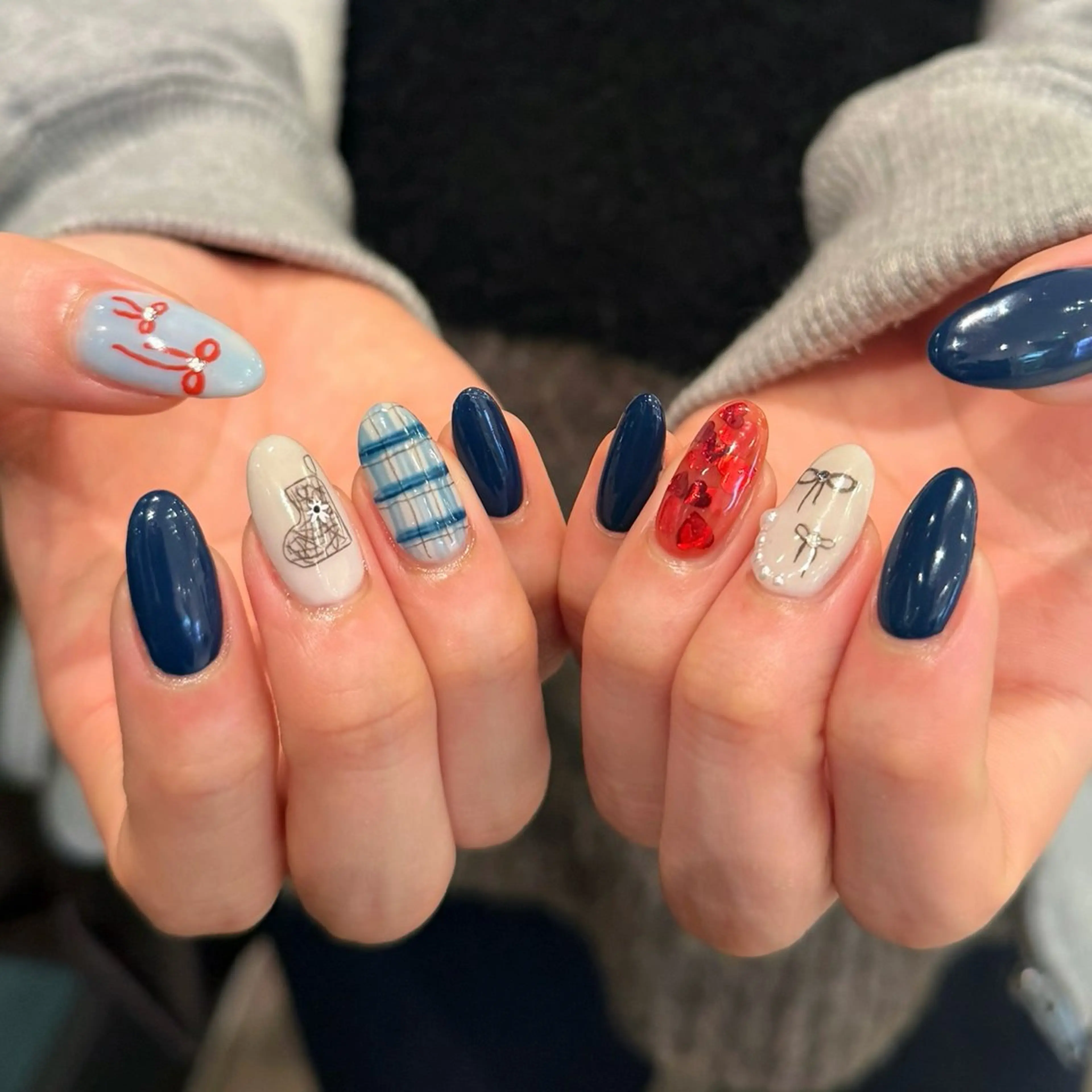 ネイル ハンドネイル Nail salon coffret あべの店所属・coffret. smpyのネイルデザイン