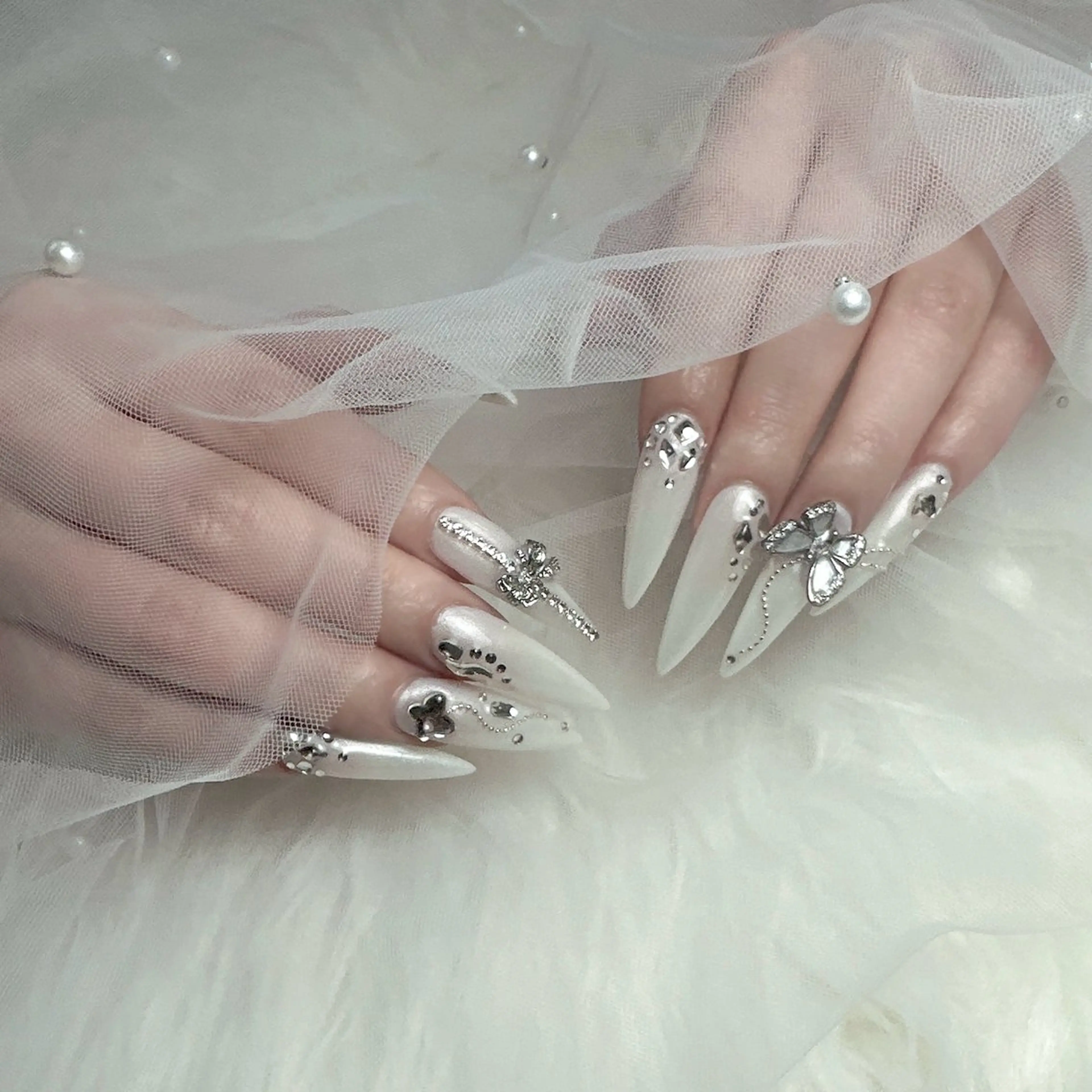 ネイル アートネイル ジェルネイル グラデーション キラキラネイル ラメ(グリッター) ハンドネイル Viola. 優花のネイルデザイン