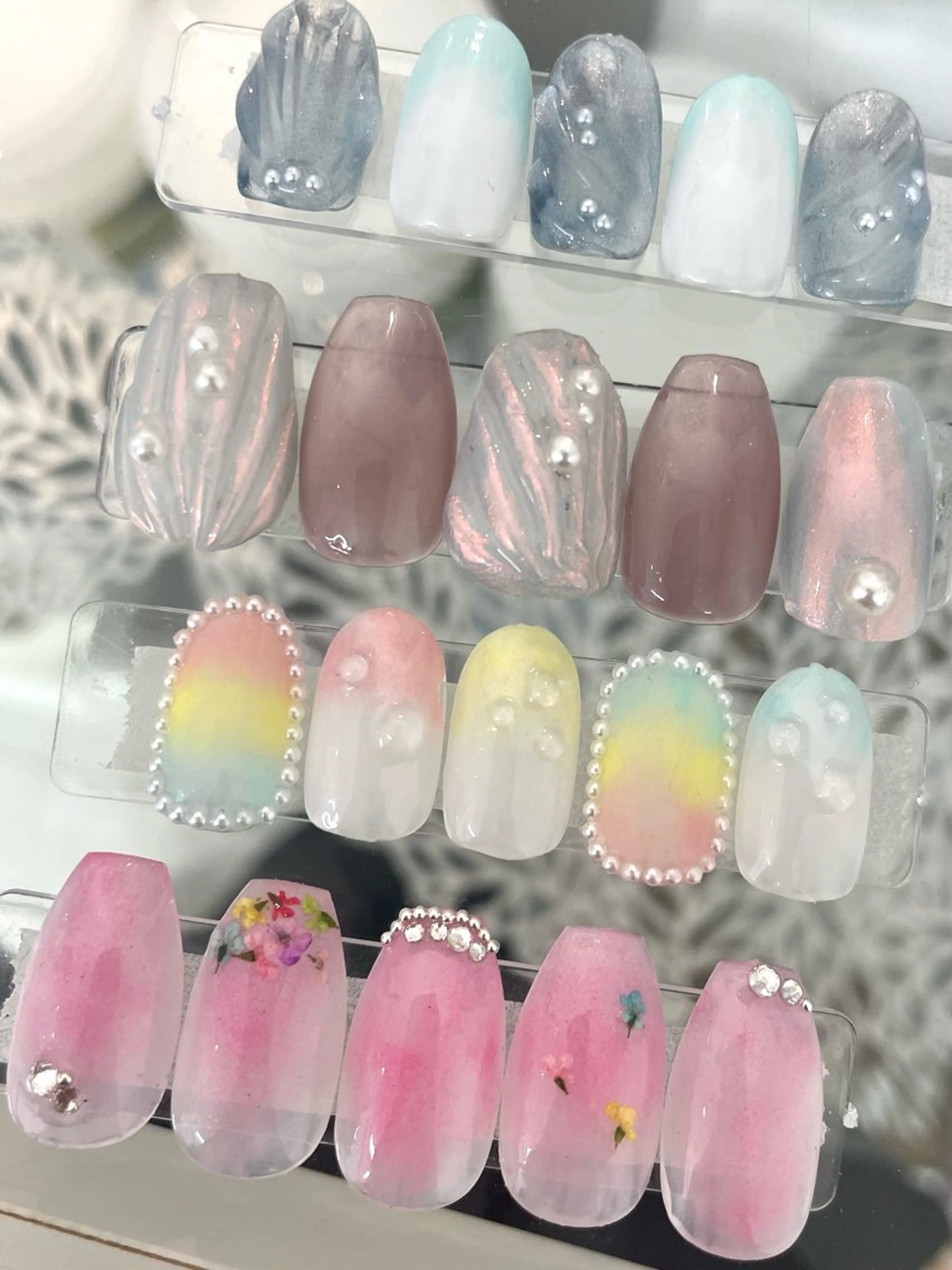 ネイル AYA Reginaのネイルデザイン