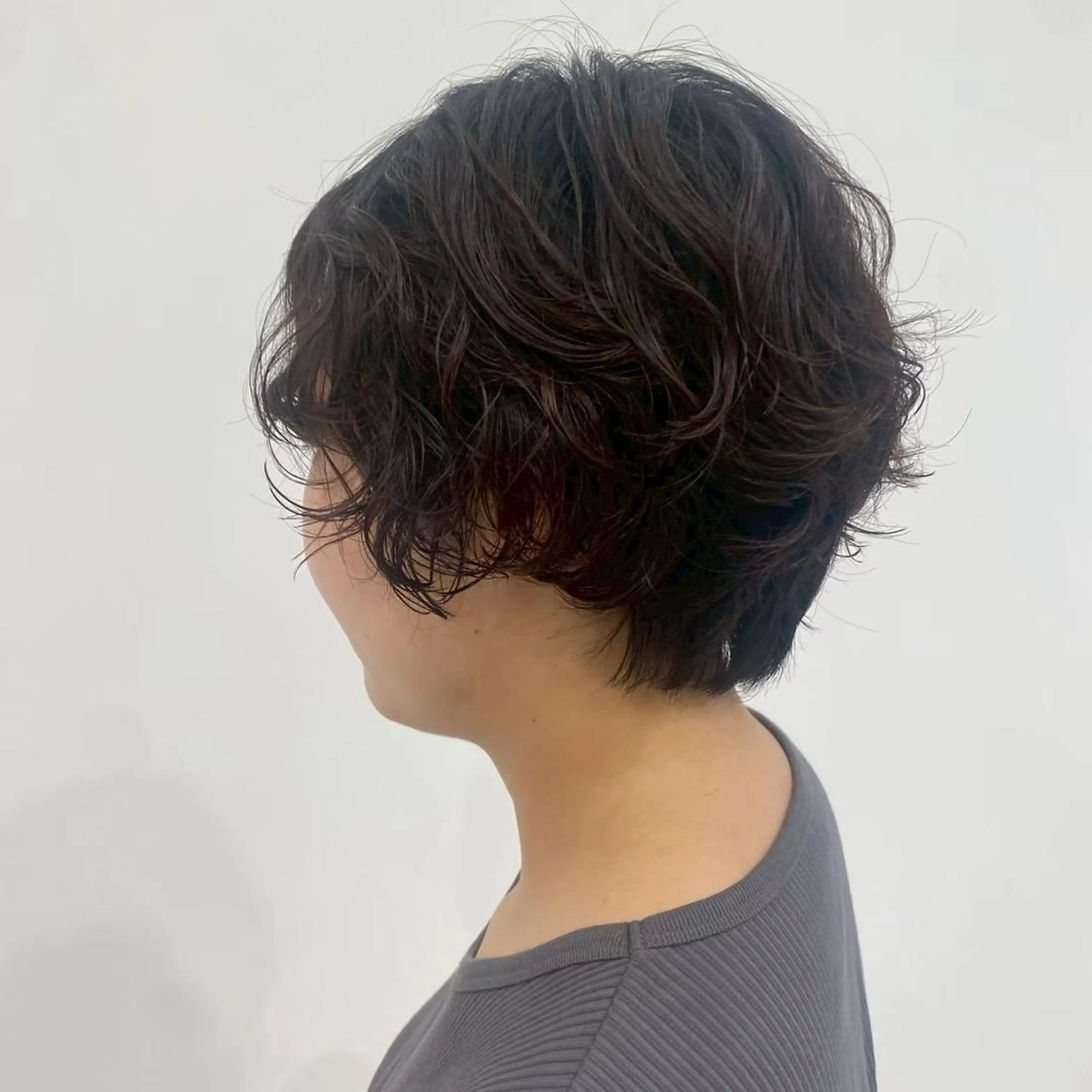 ミディアム カラー パーマ ヘアアレンジ ベージュカラー ブリーチ 透明感カラー グレージュ ブリーチなしカラー ヘアカラー 肥後 有紗のヘアスタイル