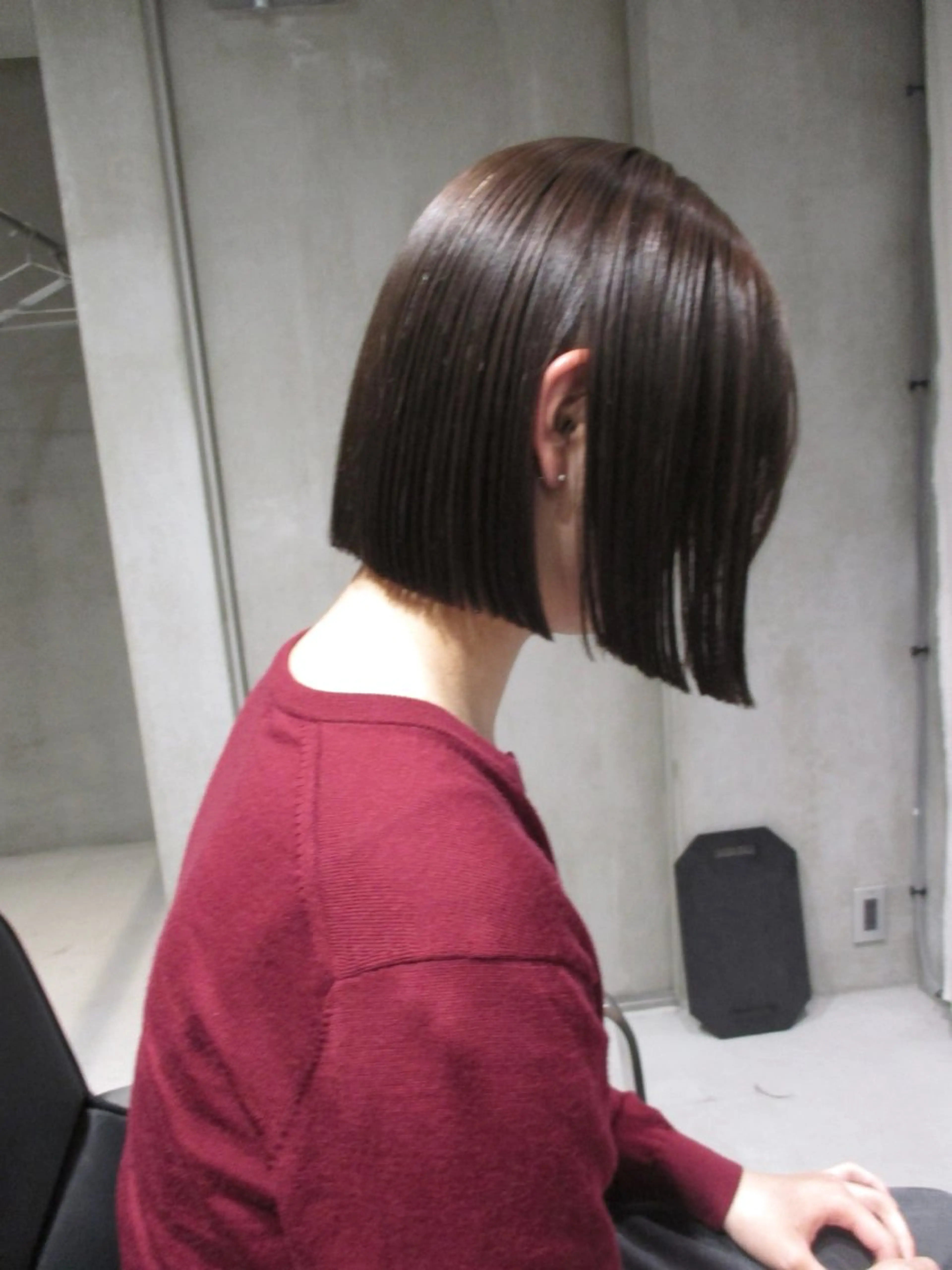 ショート 切りっぱなしボブ ボブ カット SLAY所属・マツイ モモノのヘアスタイル