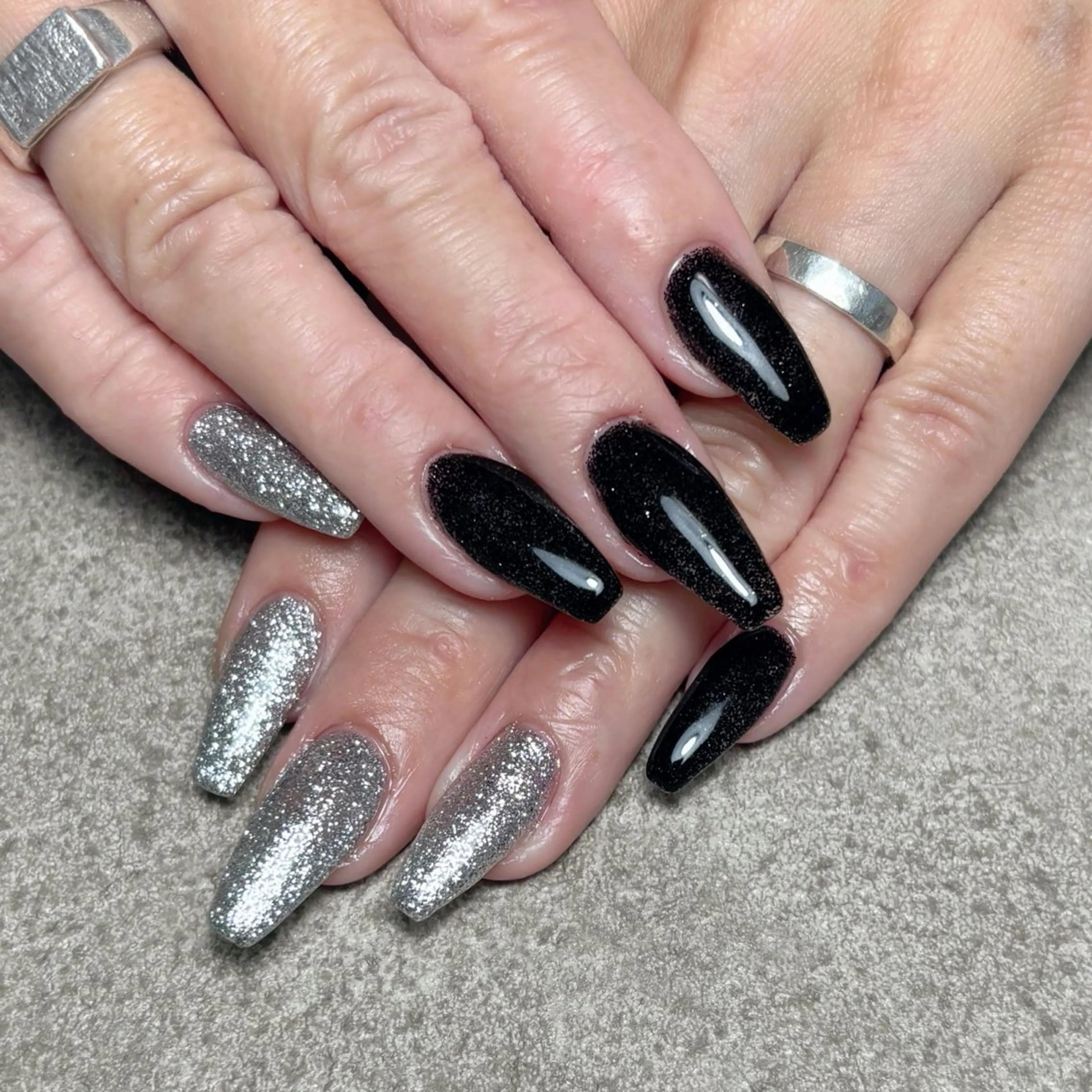 ネイル ハンドネイル nailroom DIASOMNIAのネイルデザイン